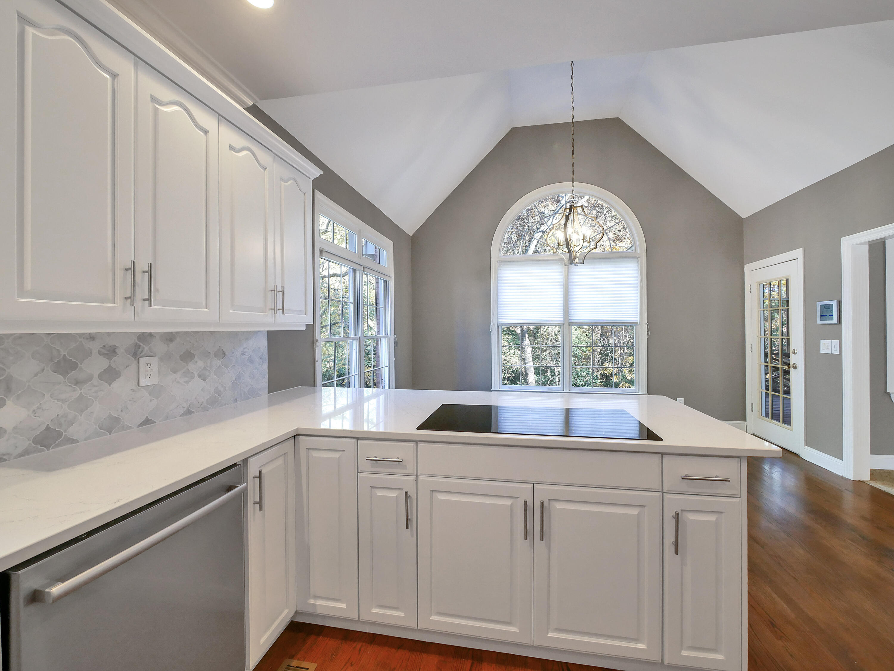 815 Sunset Mountain Drive