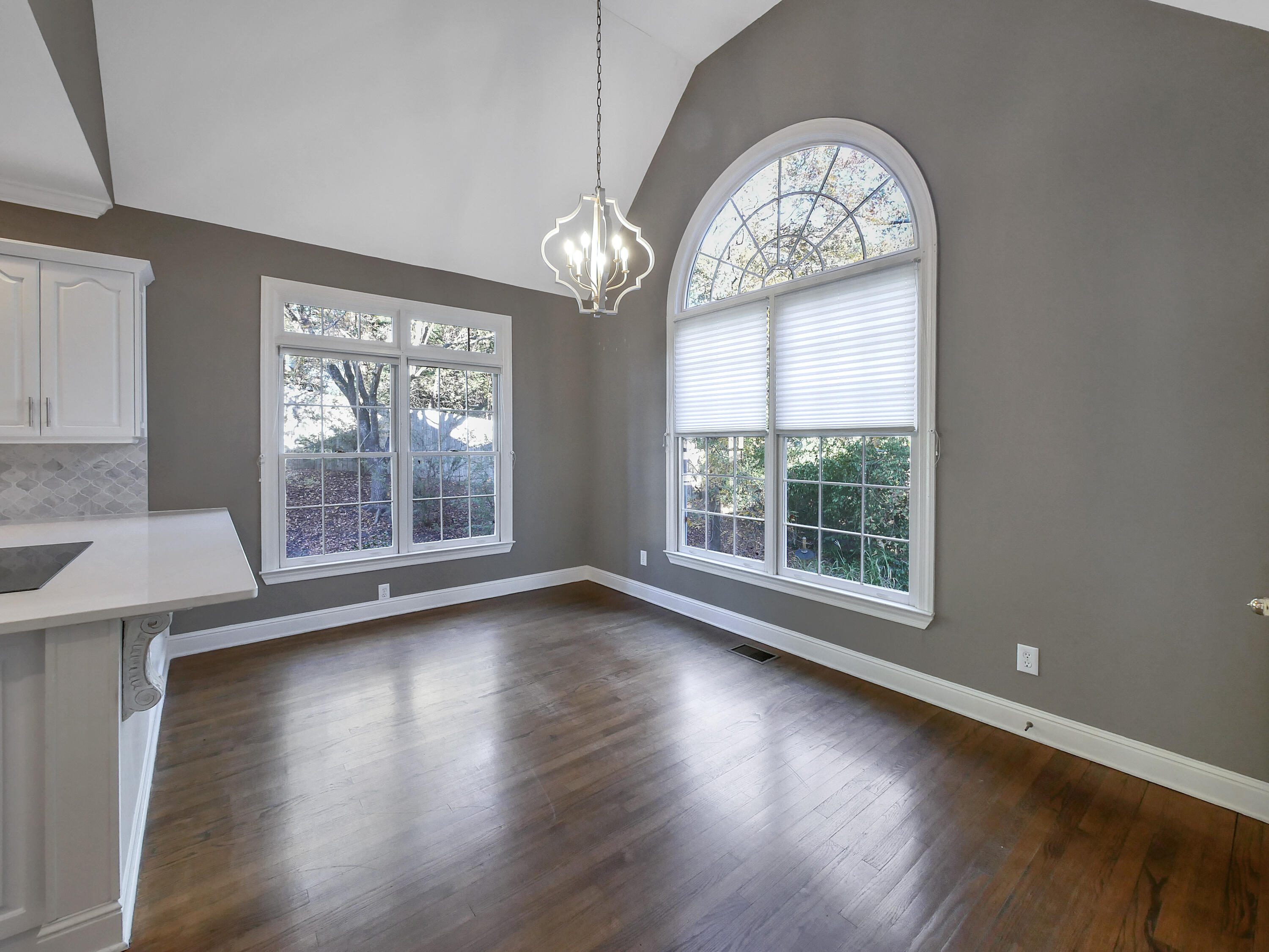 815 Sunset Mountain Drive