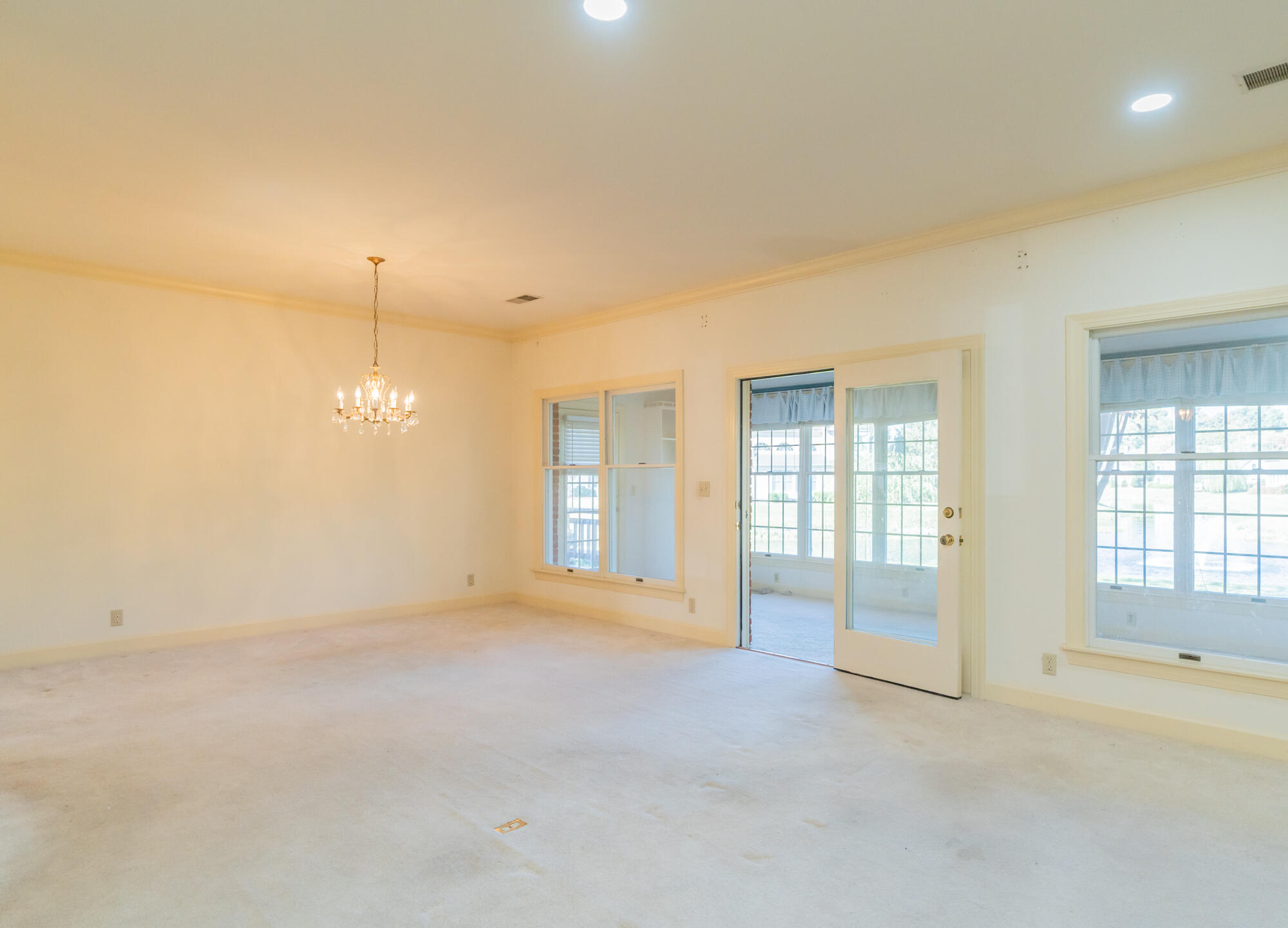 1137 Constitution Drive