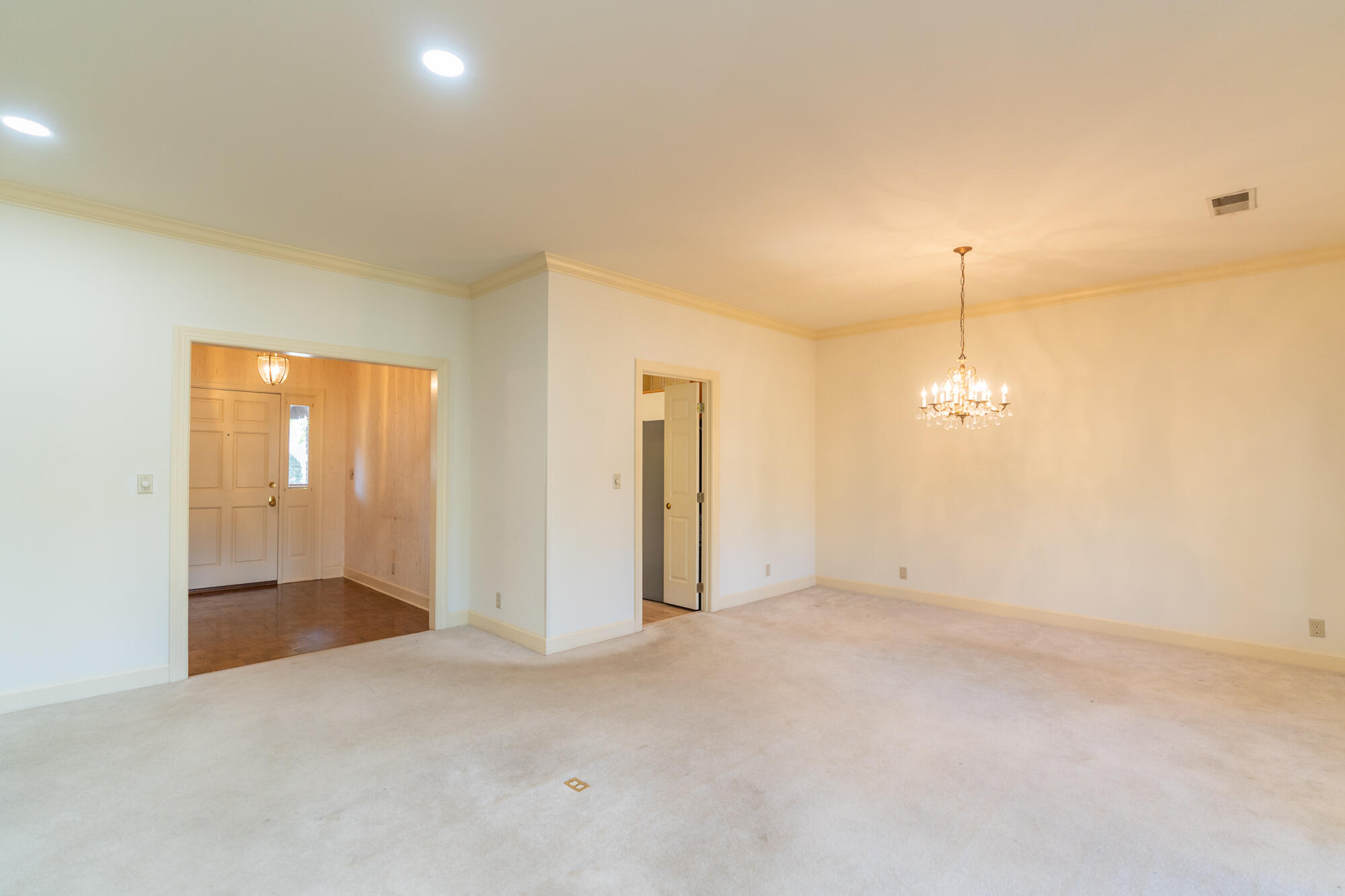 1137 Constitution Drive