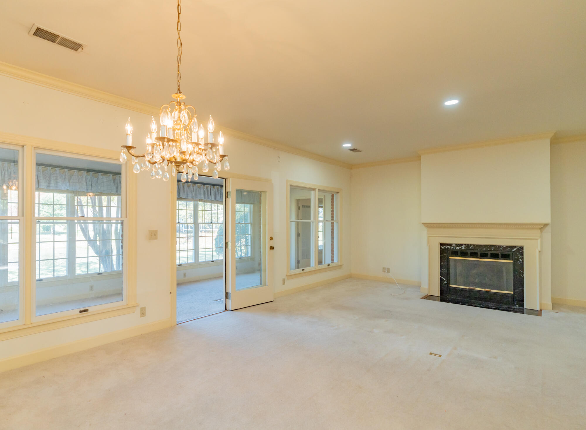 1137 Constitution Drive
