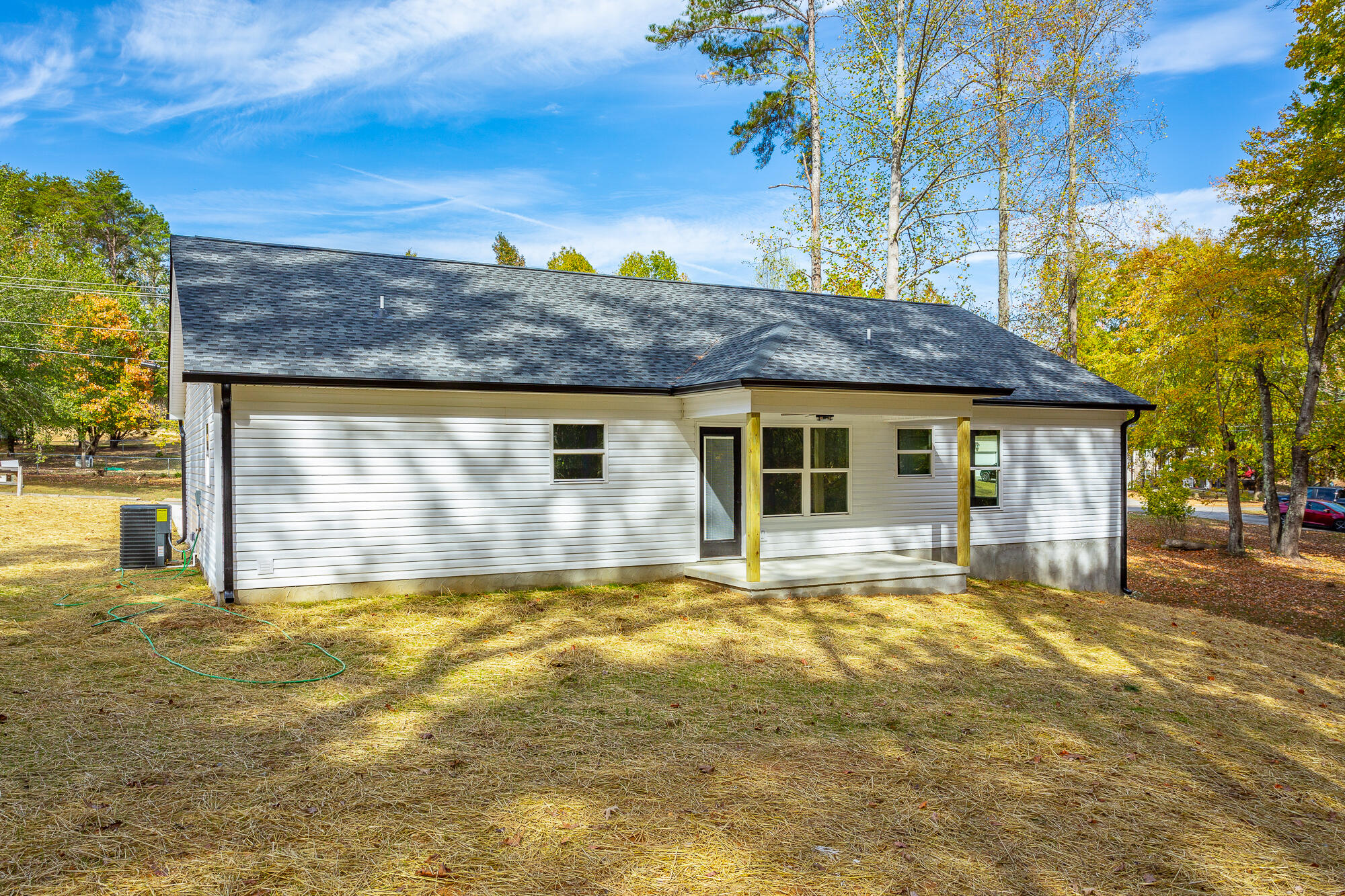 207 Darvin Lane, LaFayette