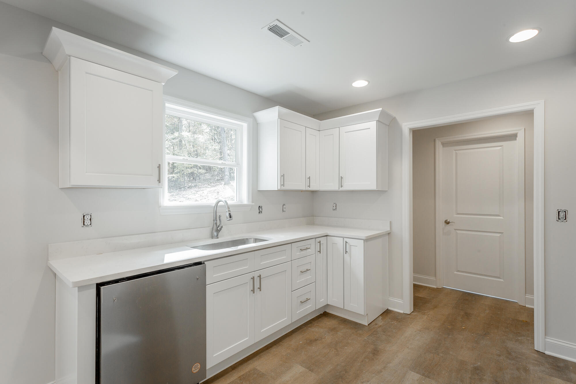 207 Darvin Lane, LaFayette