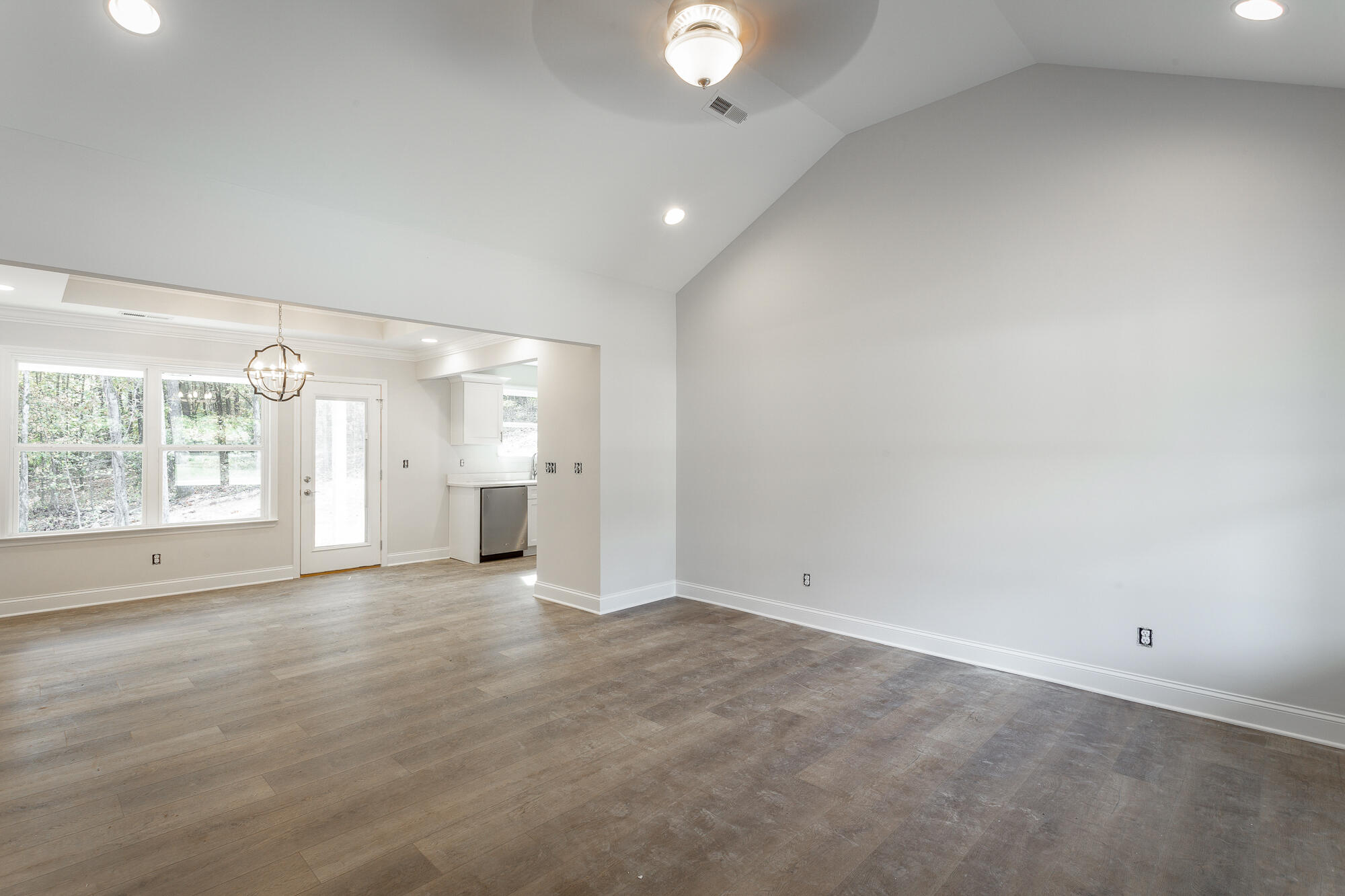 207 Darvin Lane, LaFayette