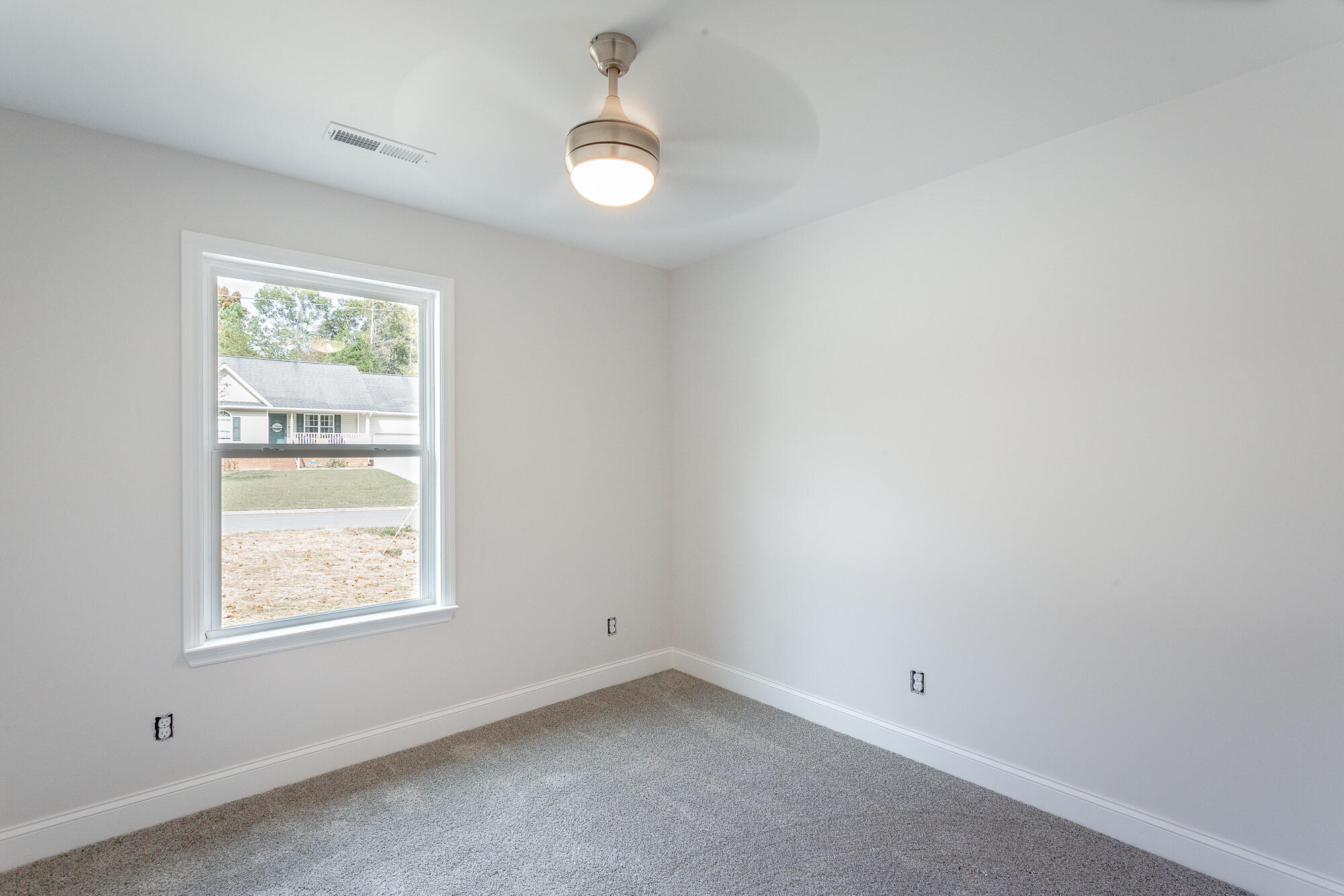 207 Darvin Lane, LaFayette