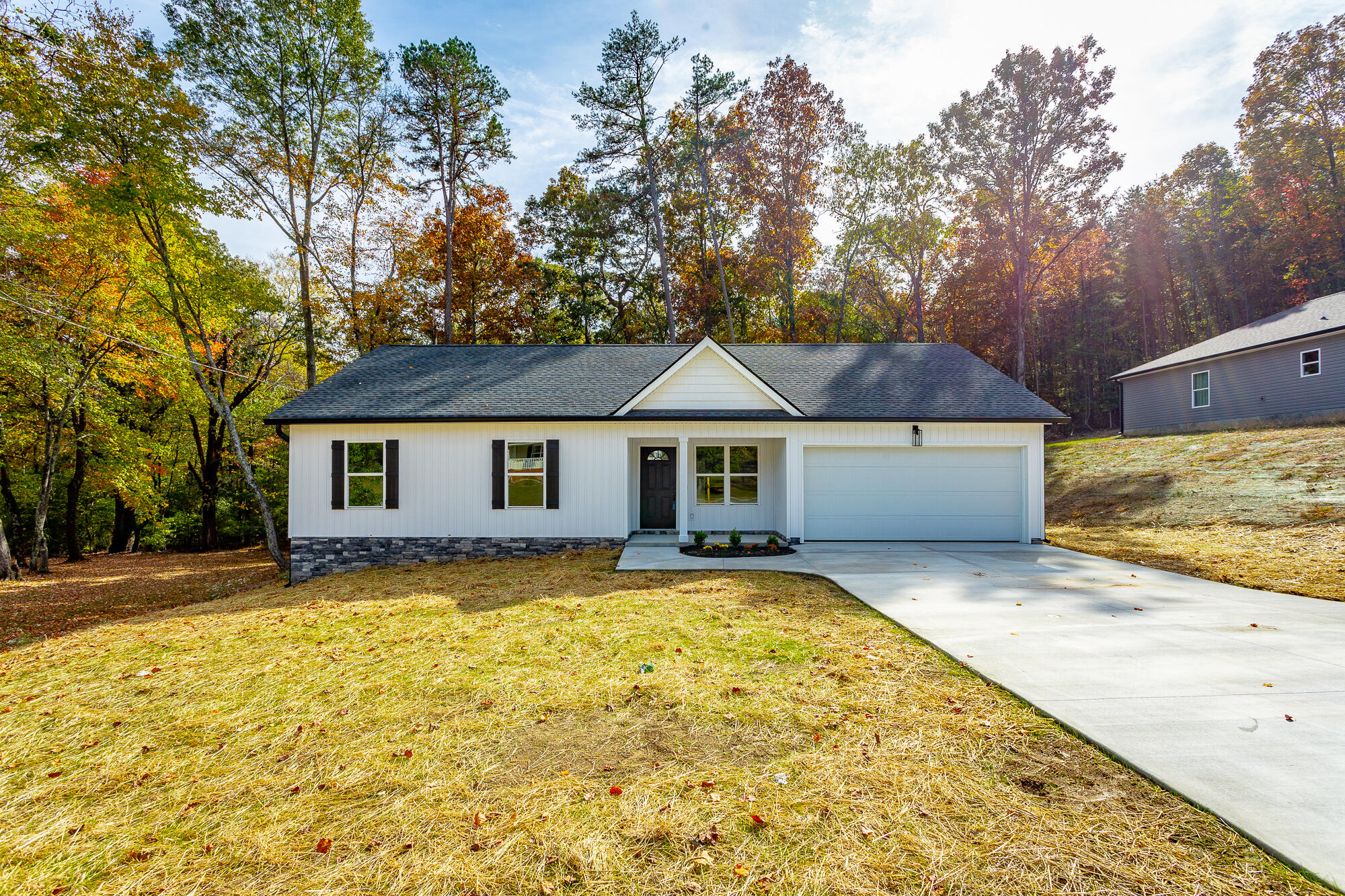 207 Darvin Lane, LaFayette