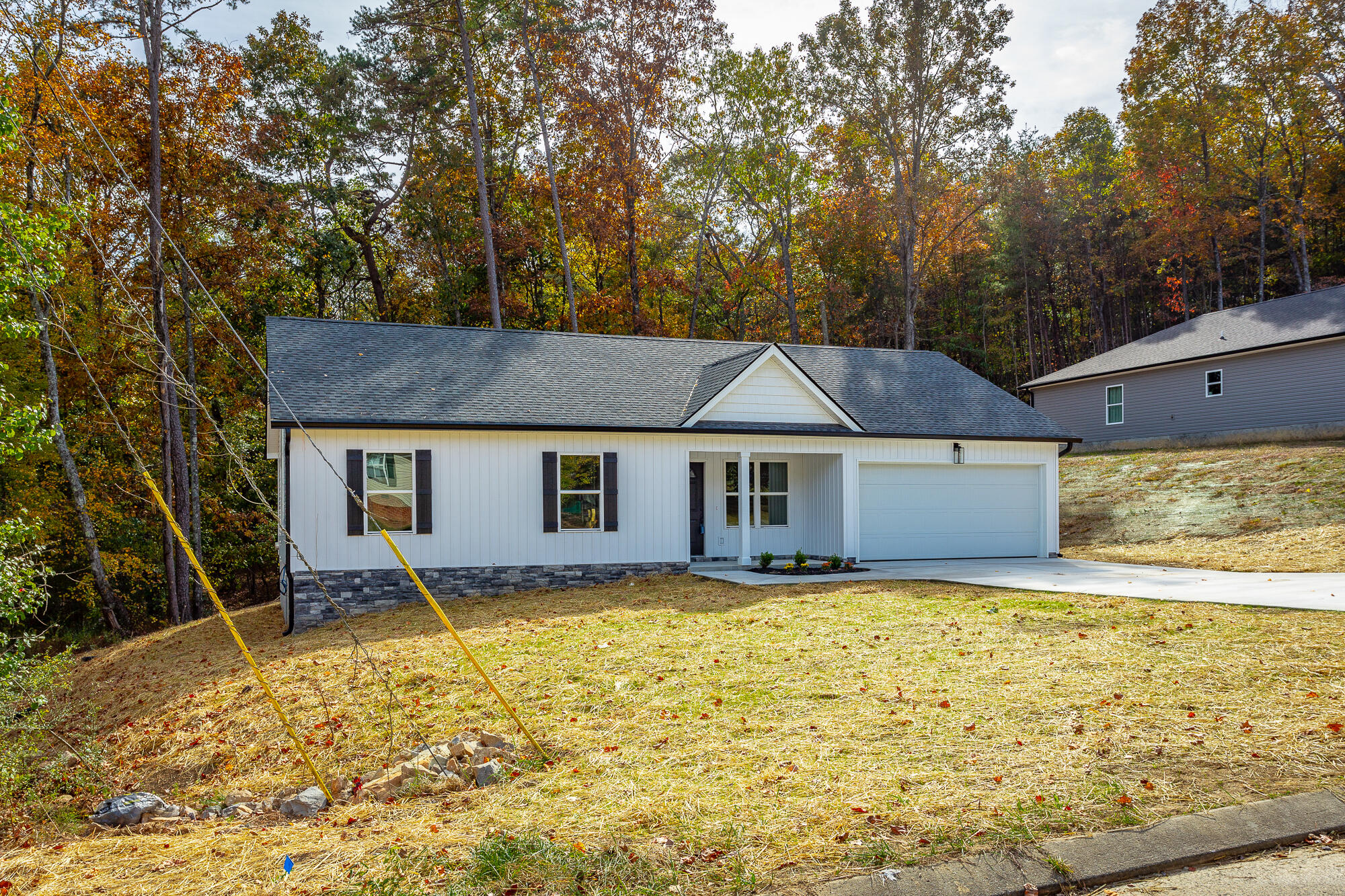 207 Darvin Lane, LaFayette