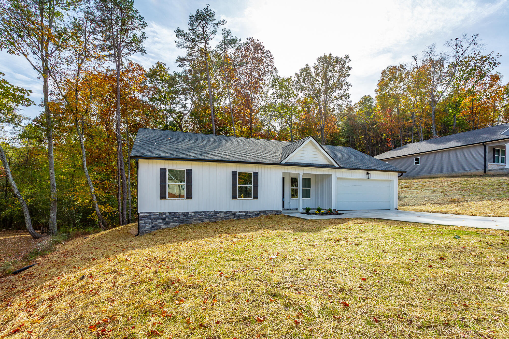 207 Darvin Lane, LaFayette