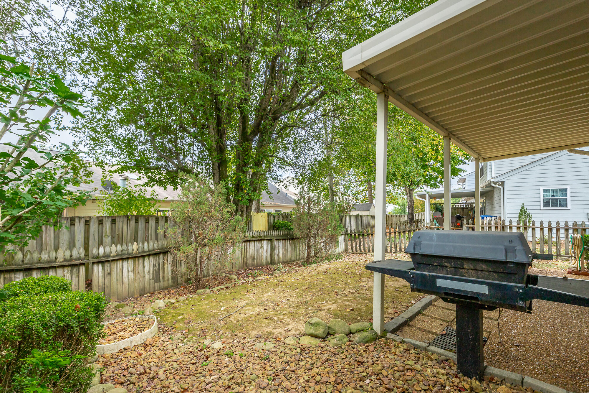 1300 Leaside Lane