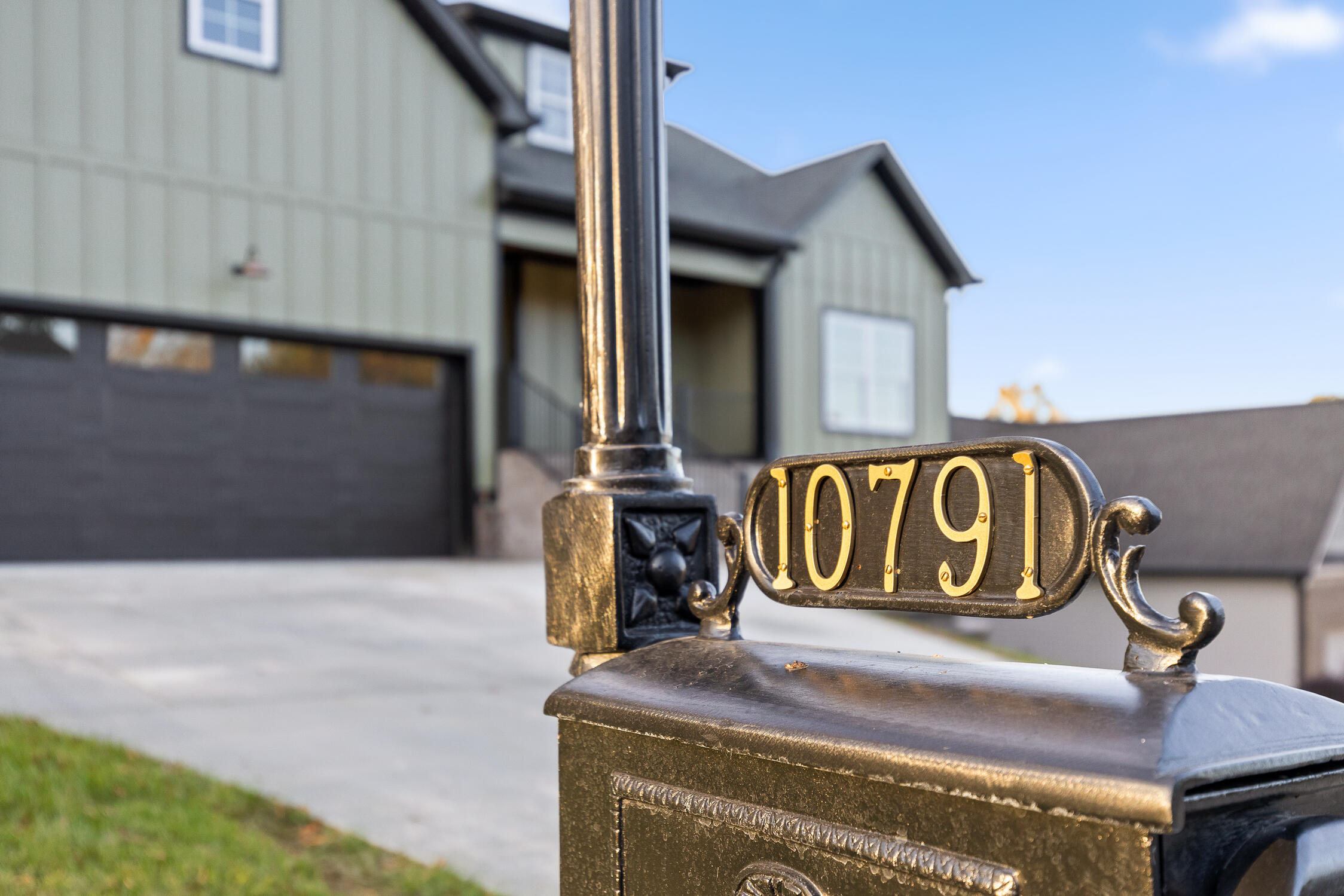 10791 Thatcher Crest Drive