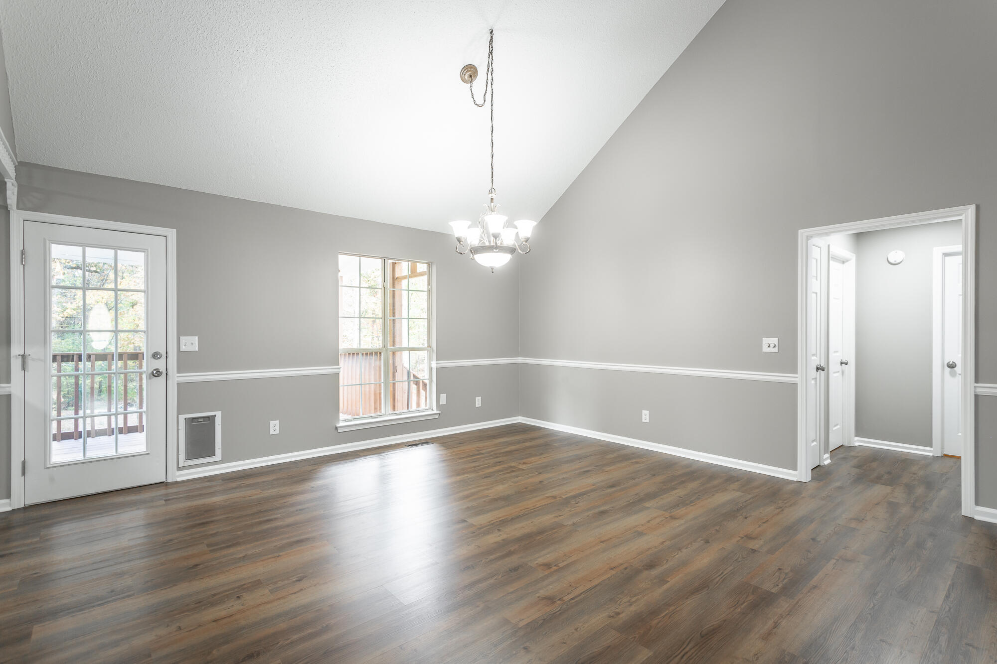 802 Ashbrook Drive