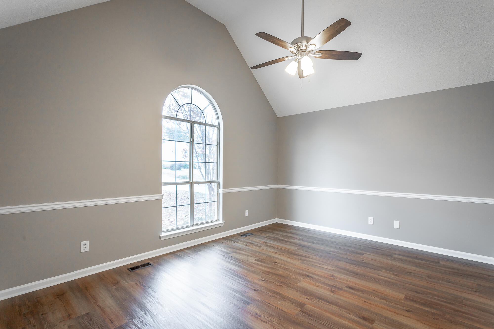 802 Ashbrook Drive