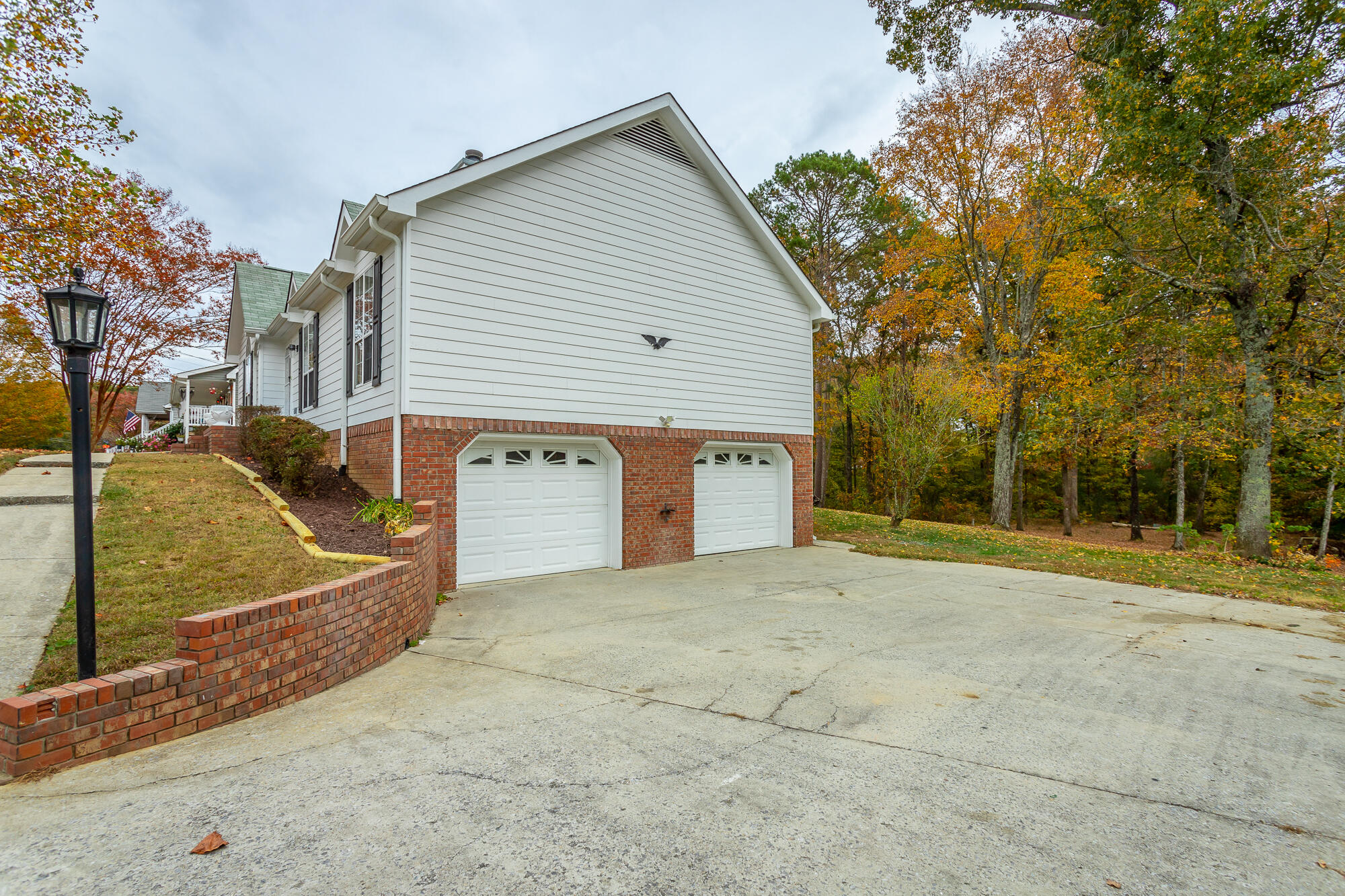 802 Ashbrook Drive