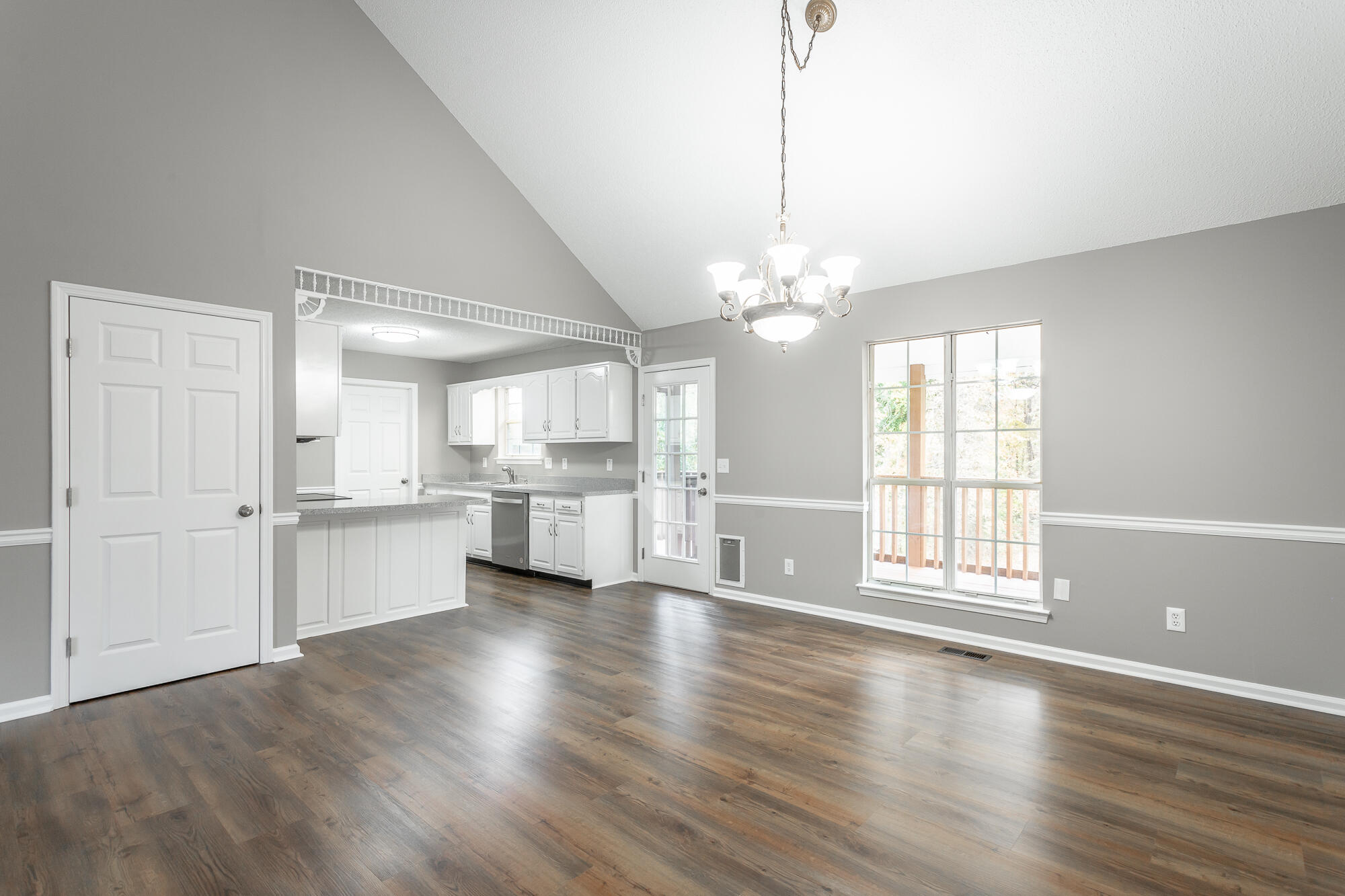 802 Ashbrook Drive