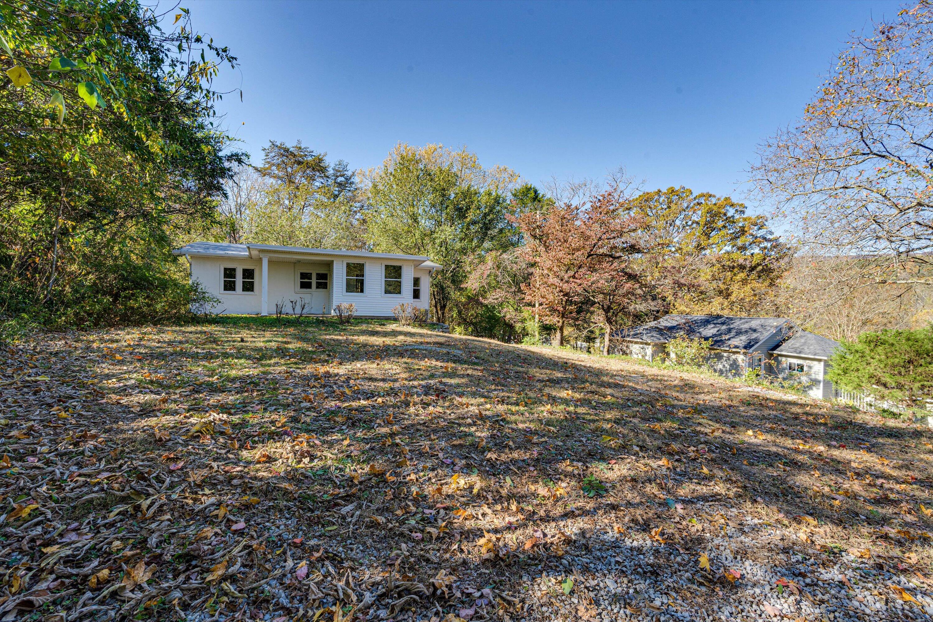 21 Dowlen Road