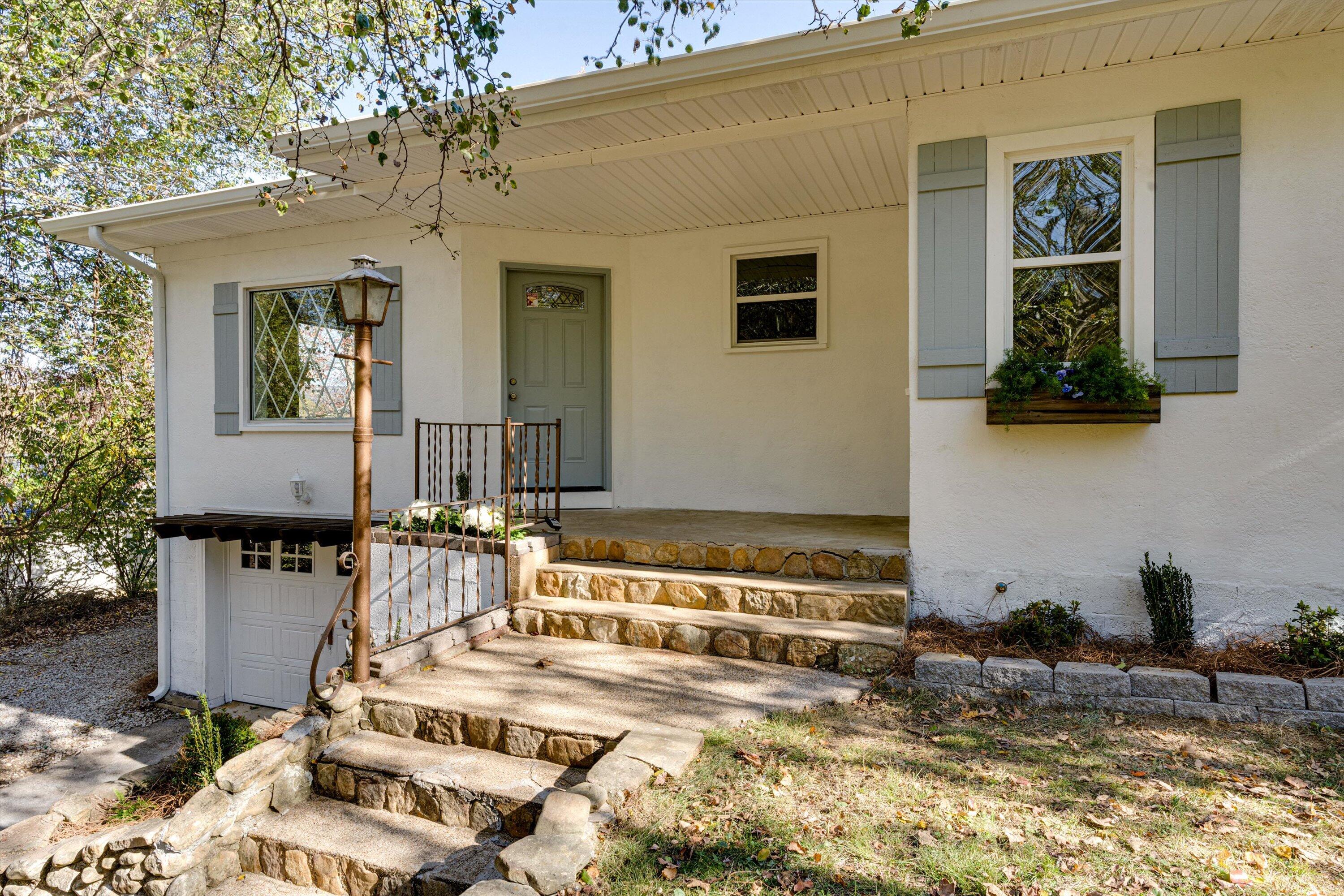 21 Dowlen Road