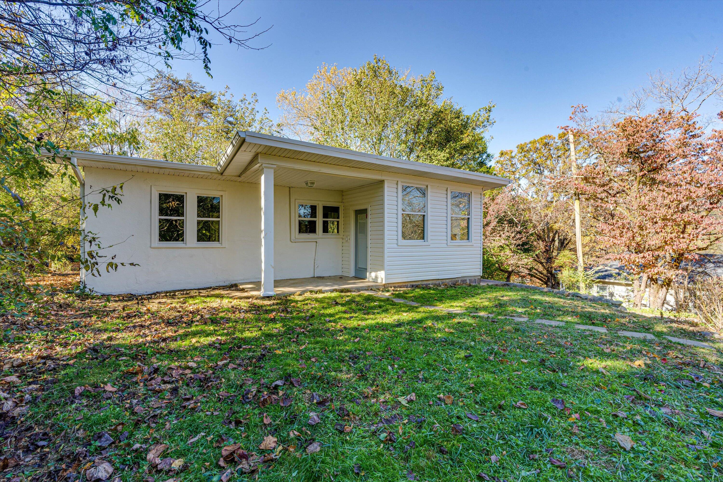 21 Dowlen Road