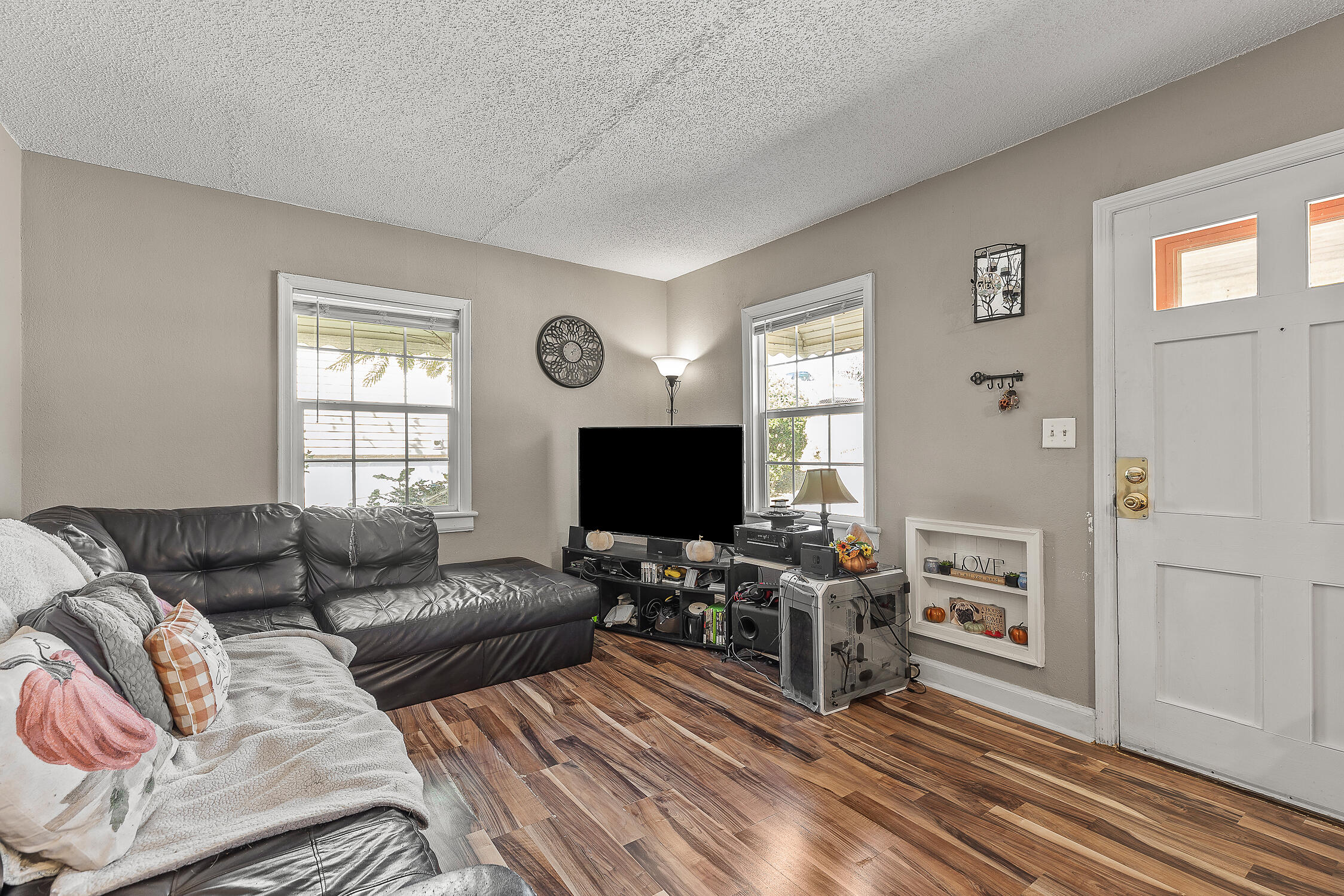 3822 Kingwood Circle