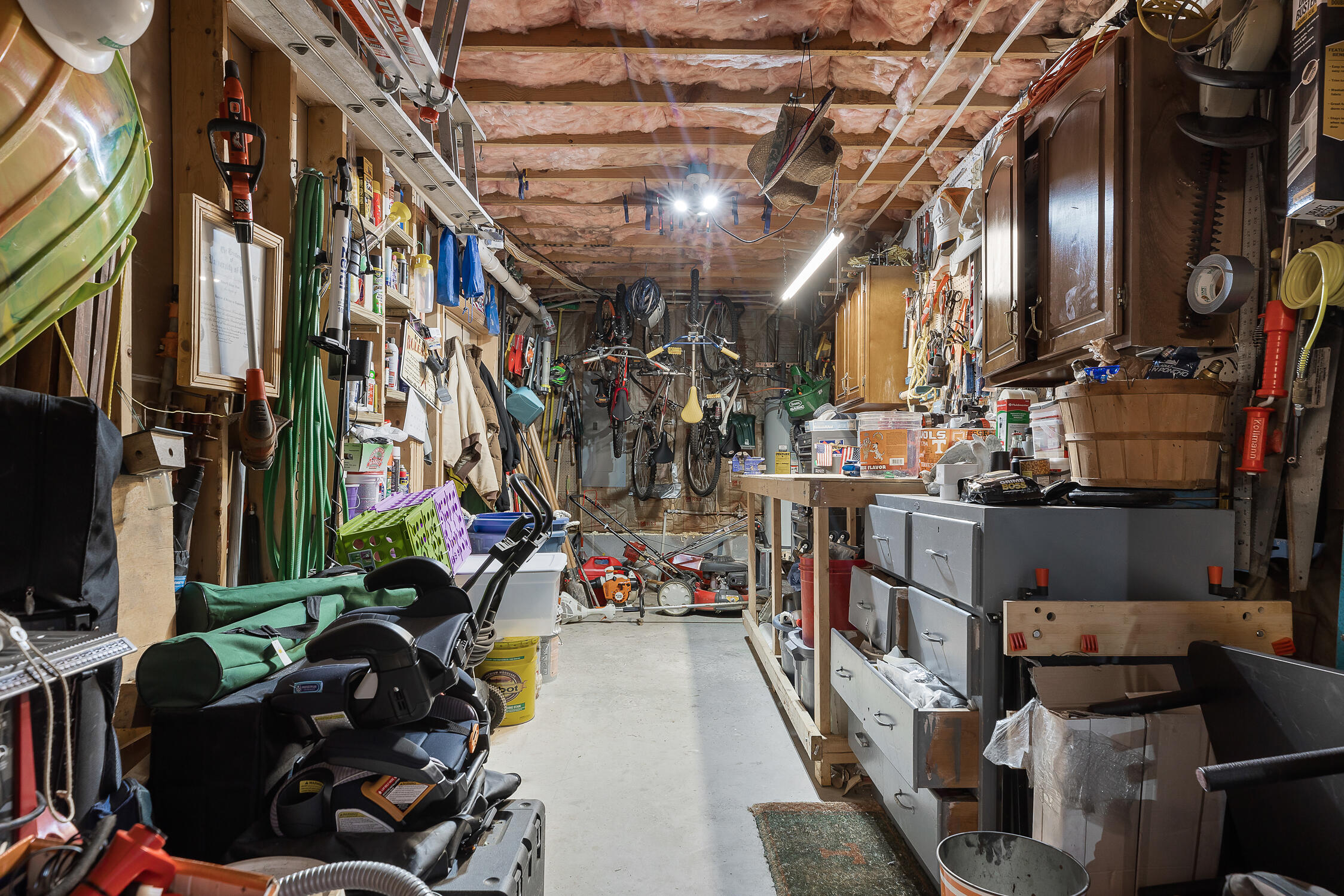 6060 Oilskin Dr