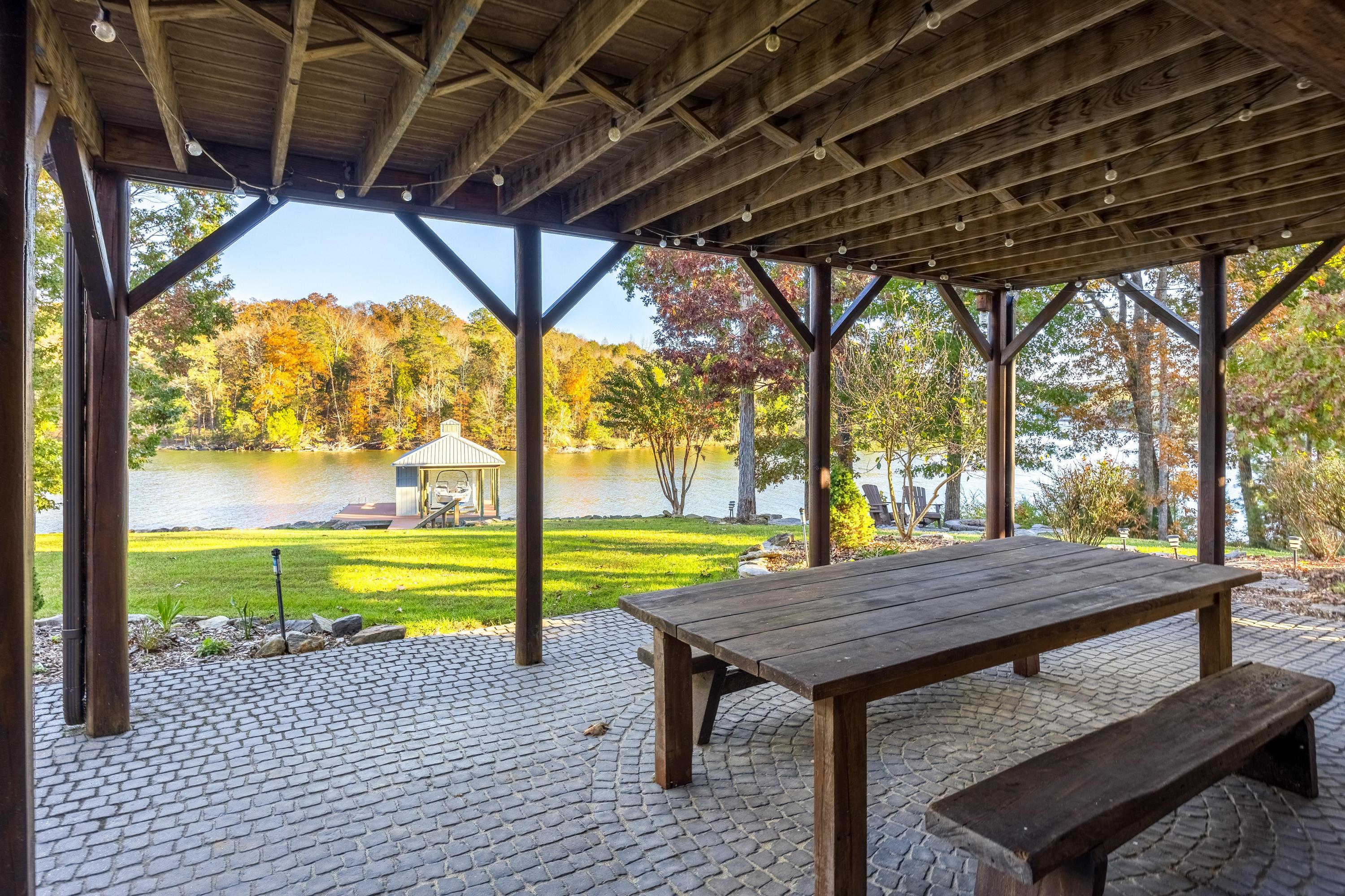 105 Driftwood Lane