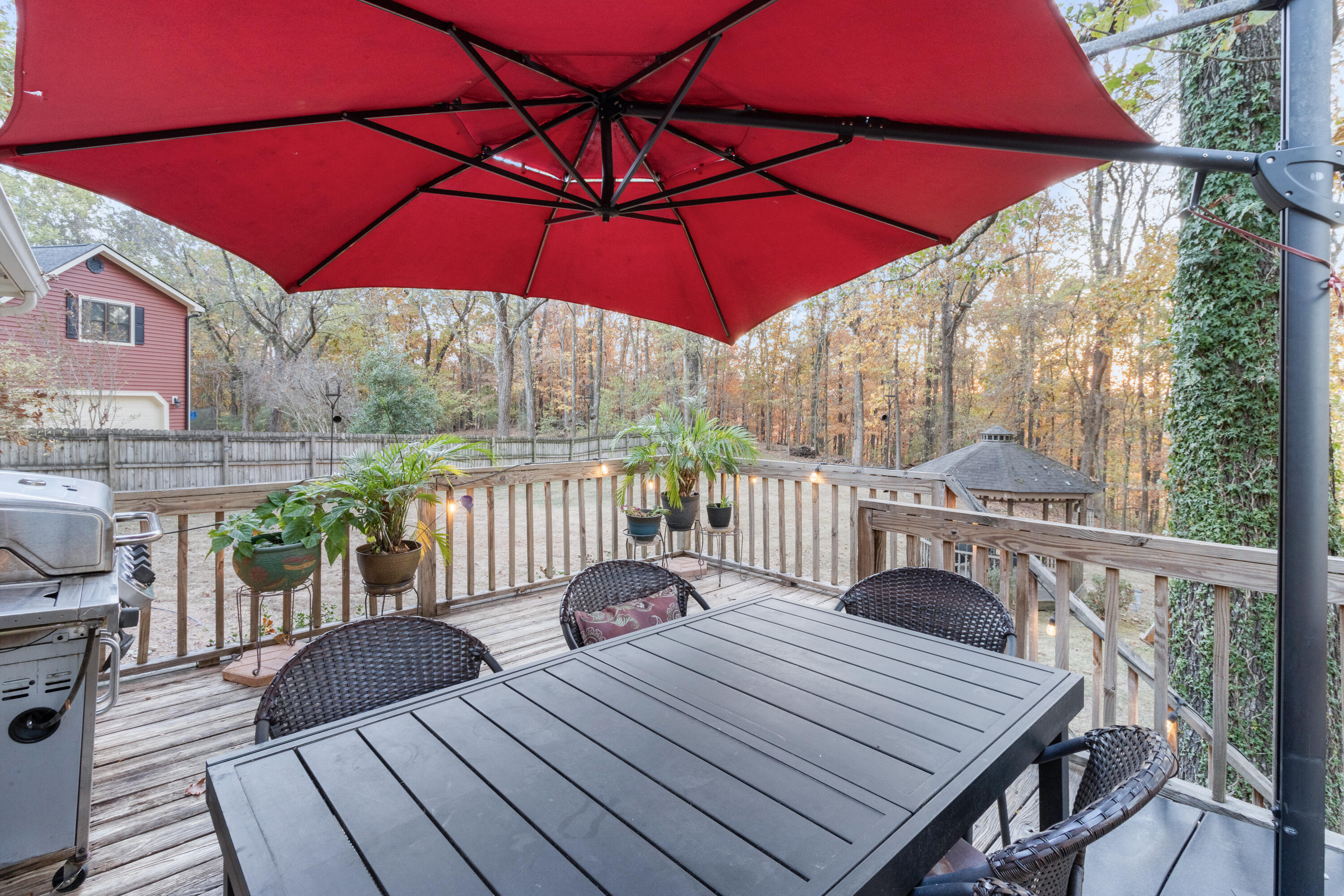 40 E Carolyn Circle