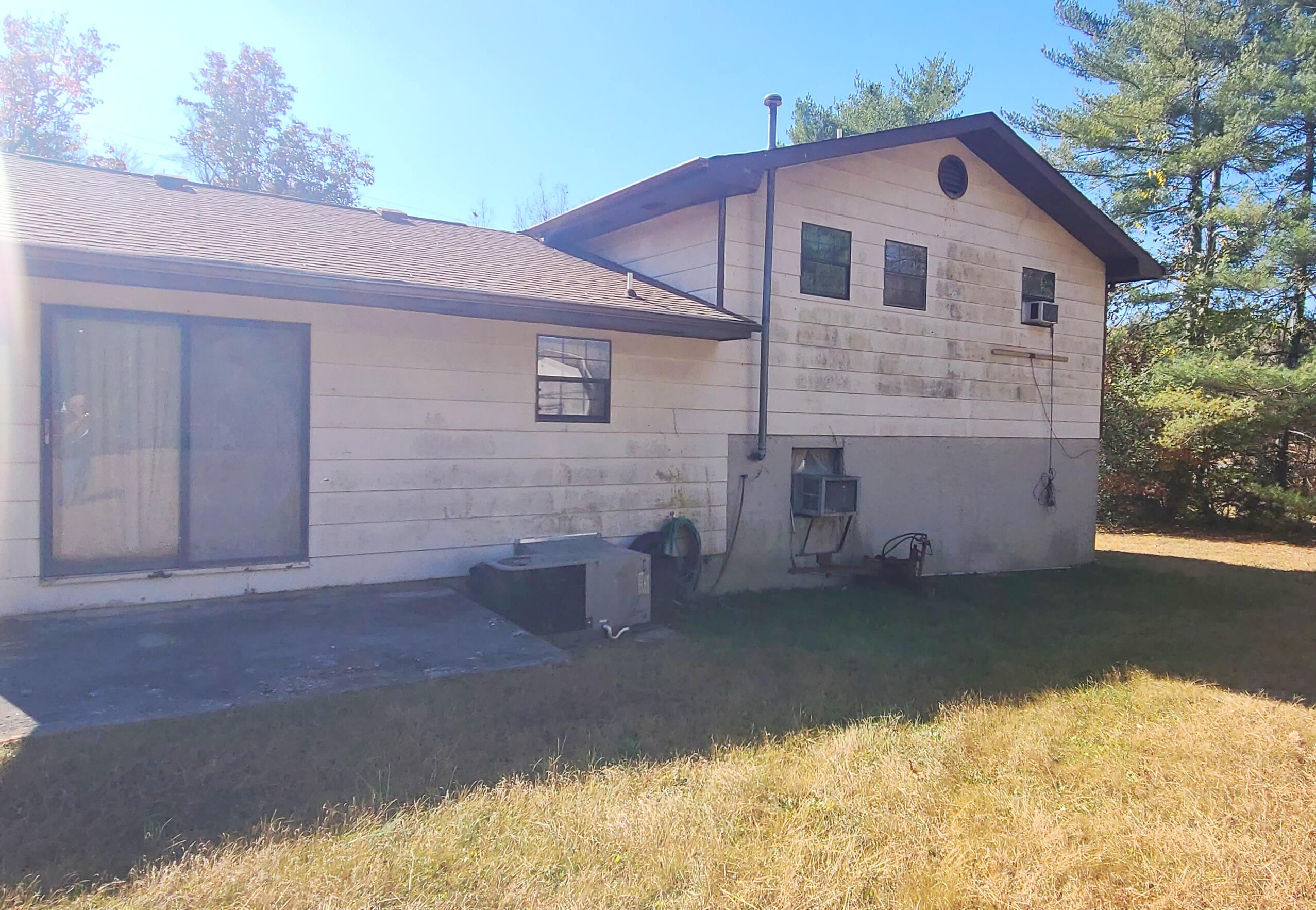 63 Townsend Circle