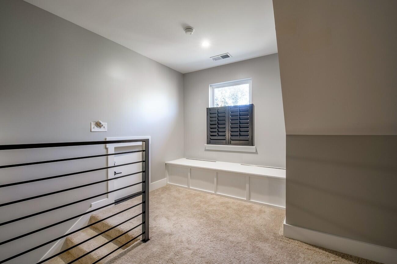 27 Durgin Hollow Road