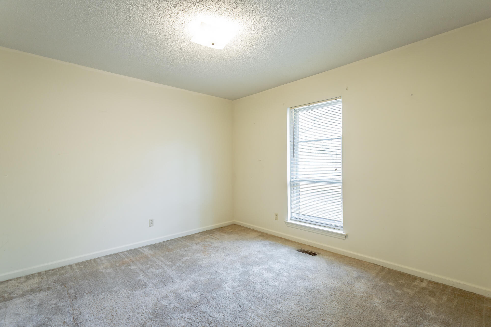 618 Rakestraw Road, McDonald