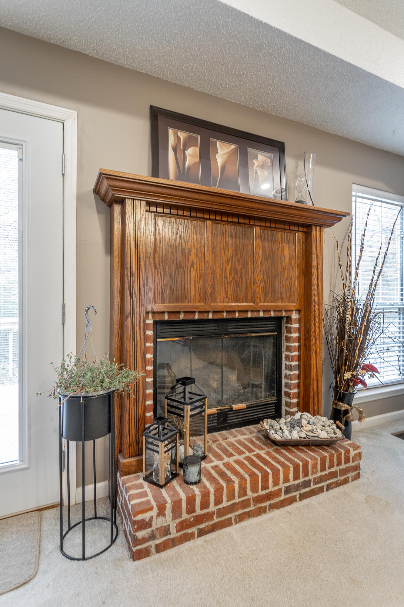 2422 W Wind Drive