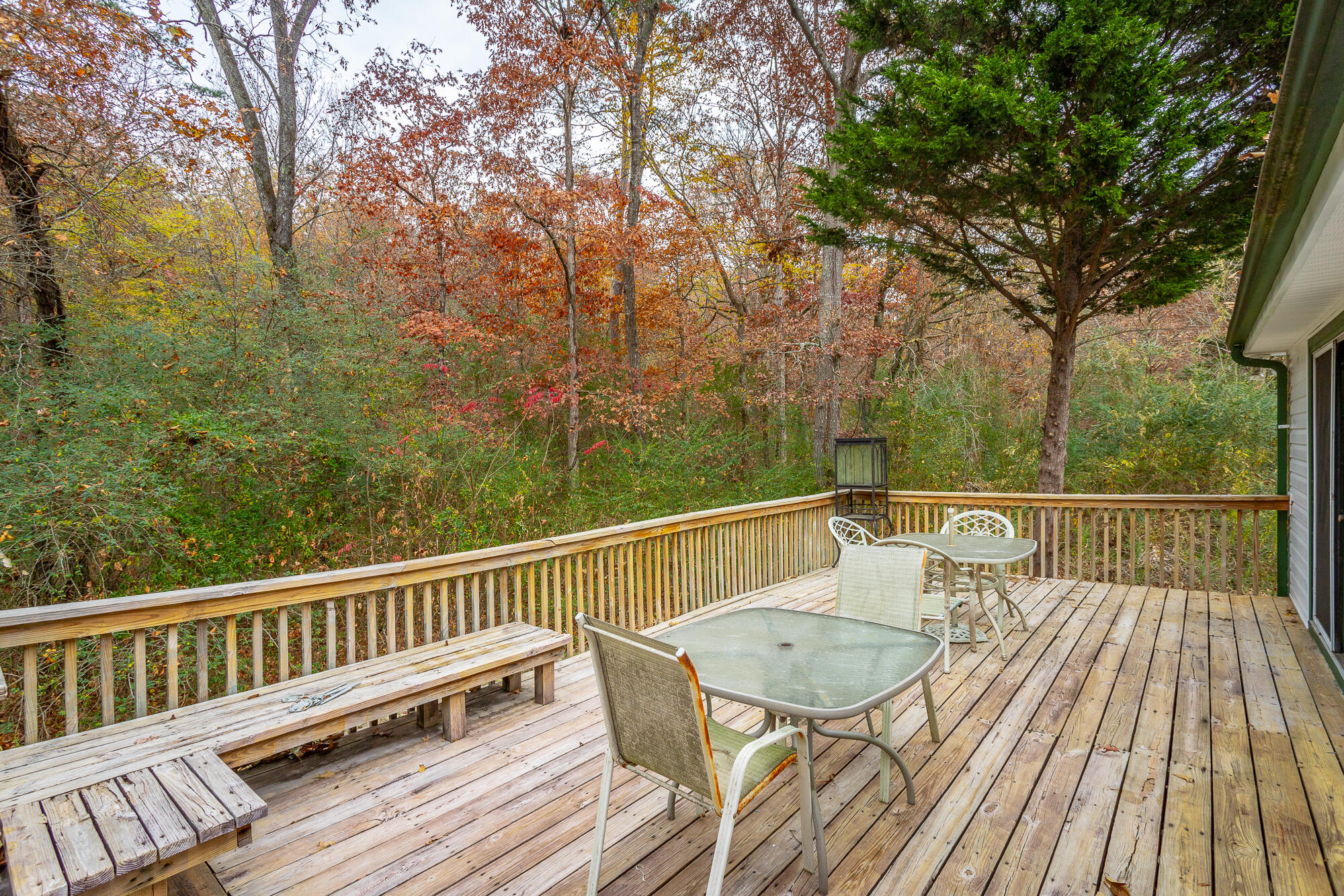 2422 W Wind Drive