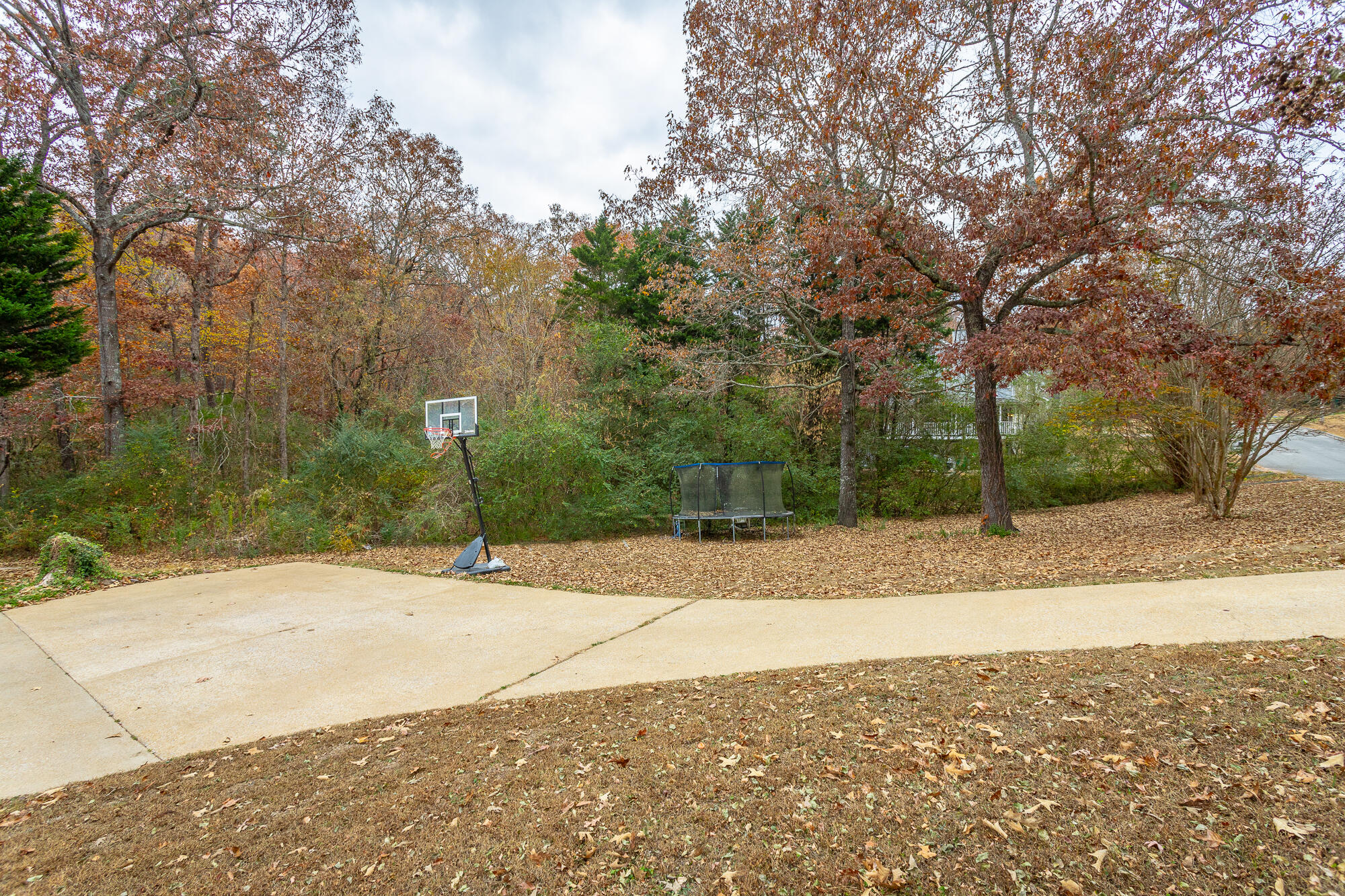 2422 W Wind Drive