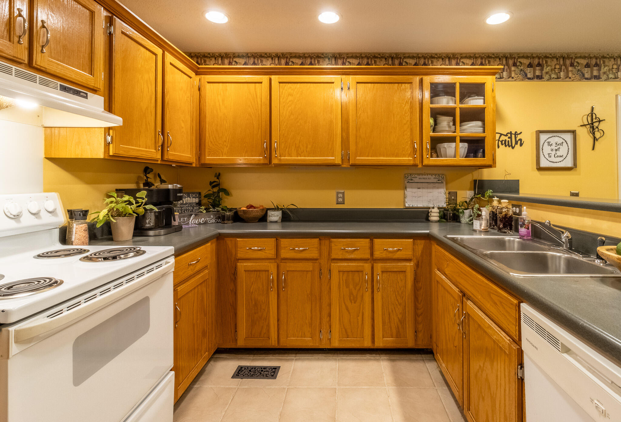 7088 Buttercup Lane