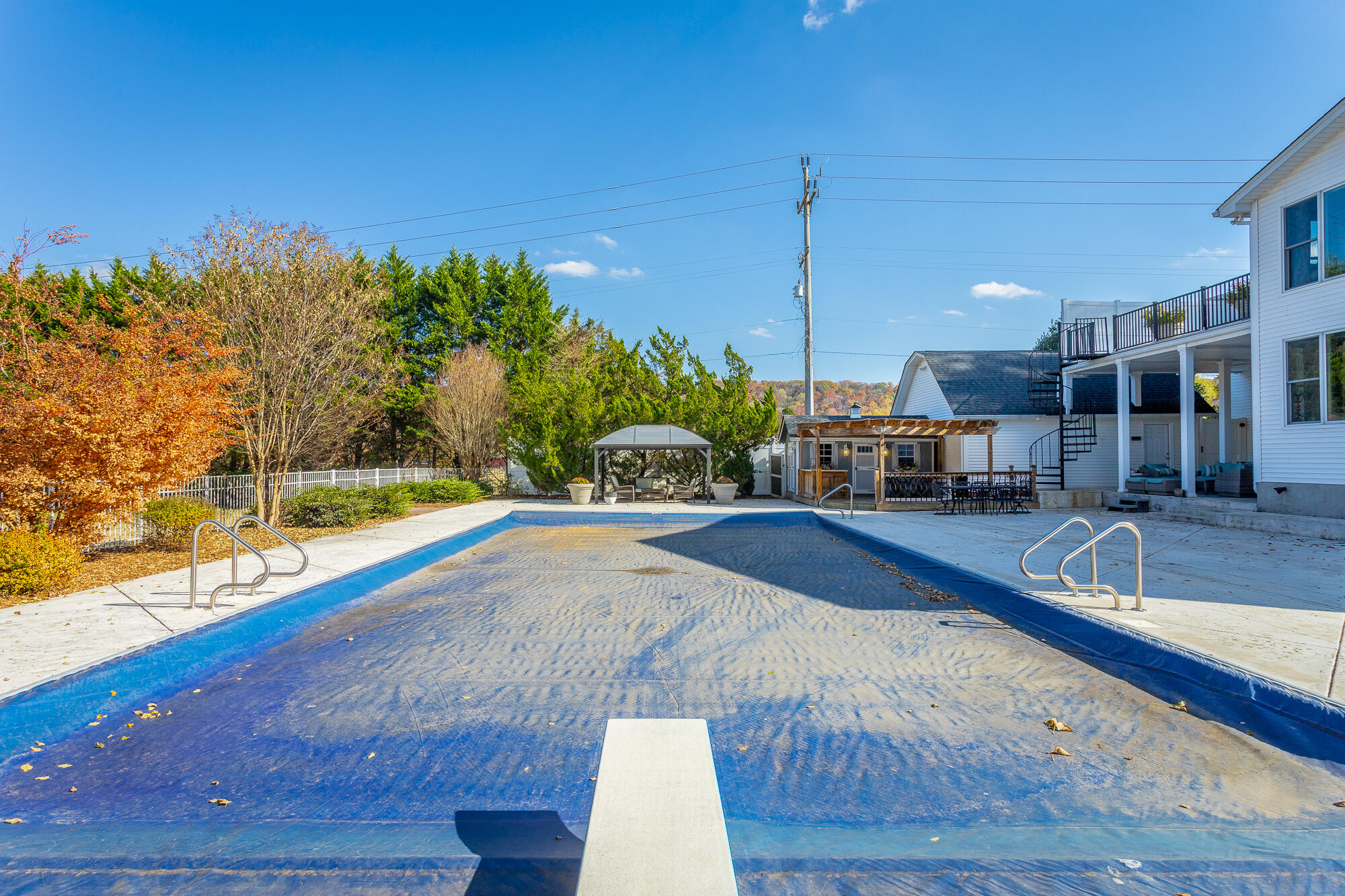 2911 Hamill Road