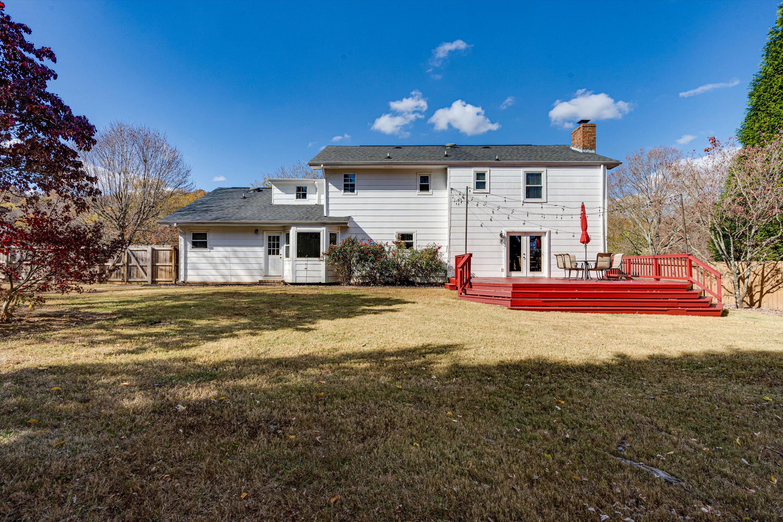 1923 Colonial Way Circle
