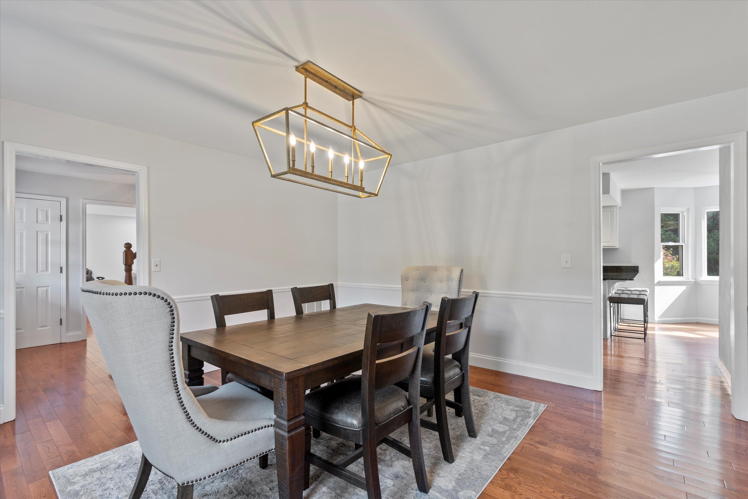 1923 Colonial Way Circle