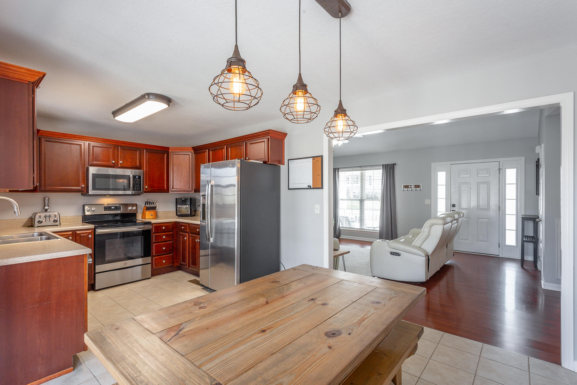 1827 Coffee Tree Lane