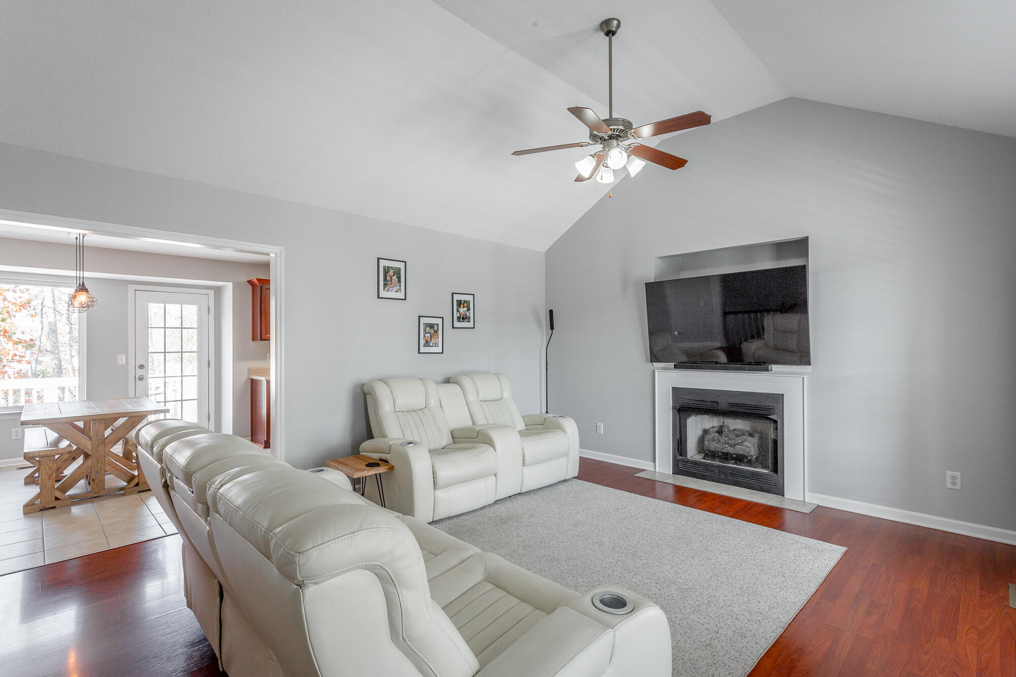1827 Coffee Tree Lane
