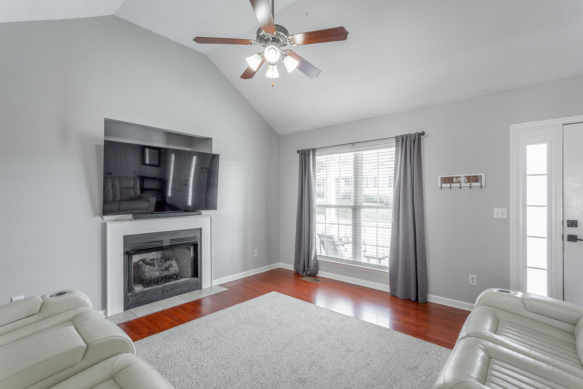 1827 Coffee Tree Lane