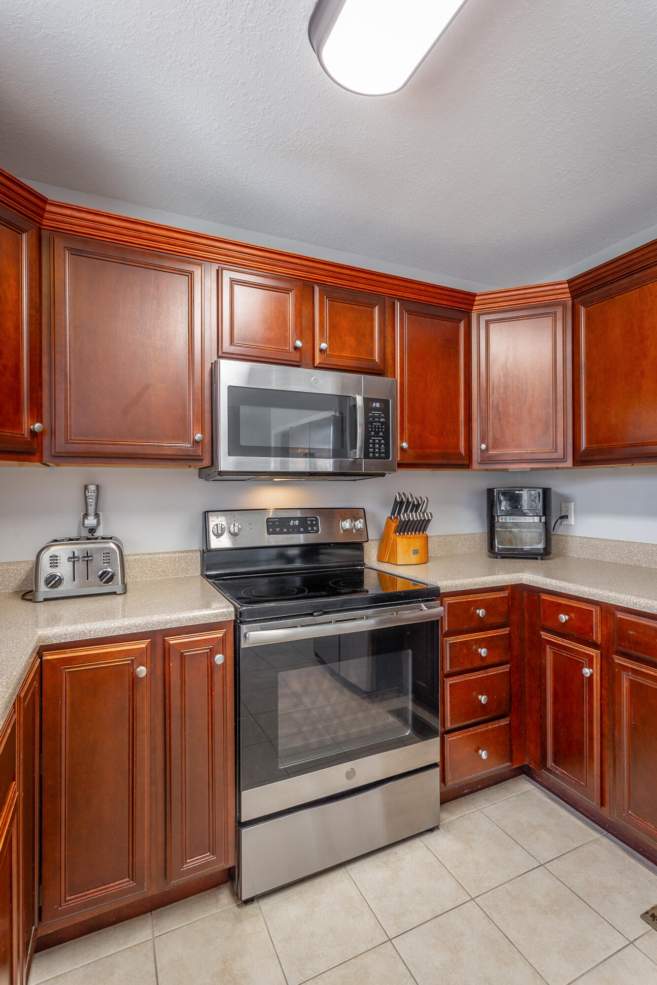 1827 Coffee Tree Lane