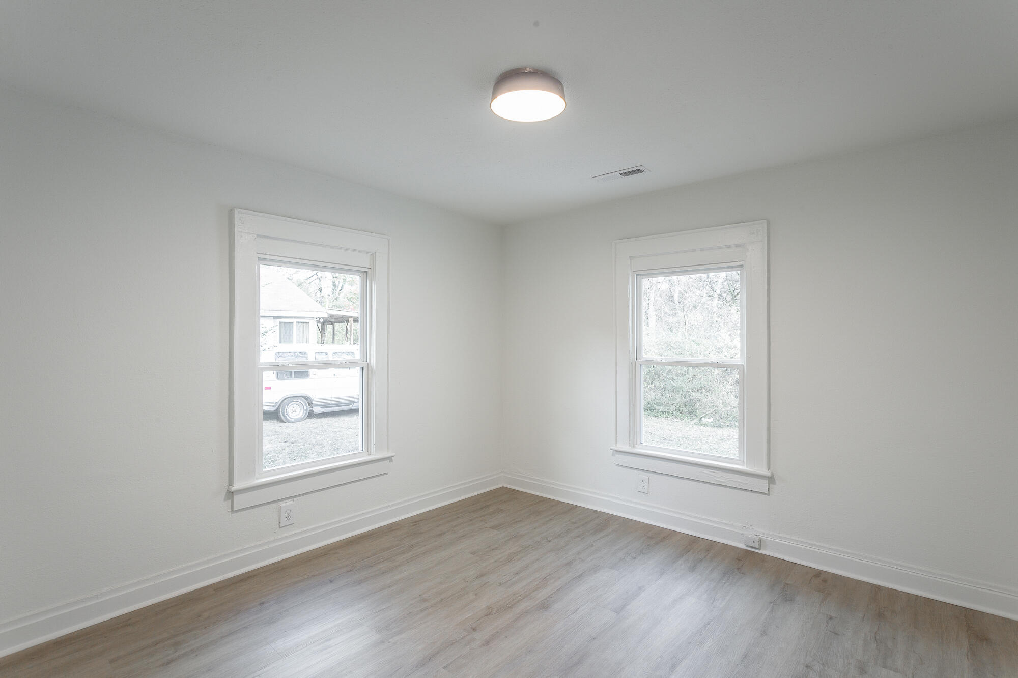 2124 Tunnel Blvd