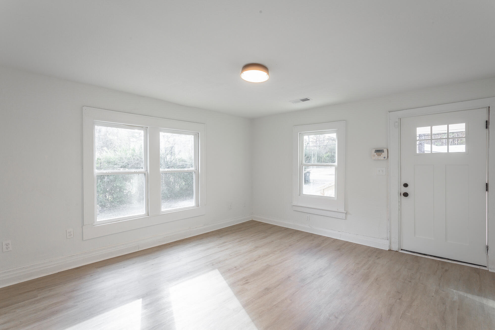 2124 Tunnel Blvd