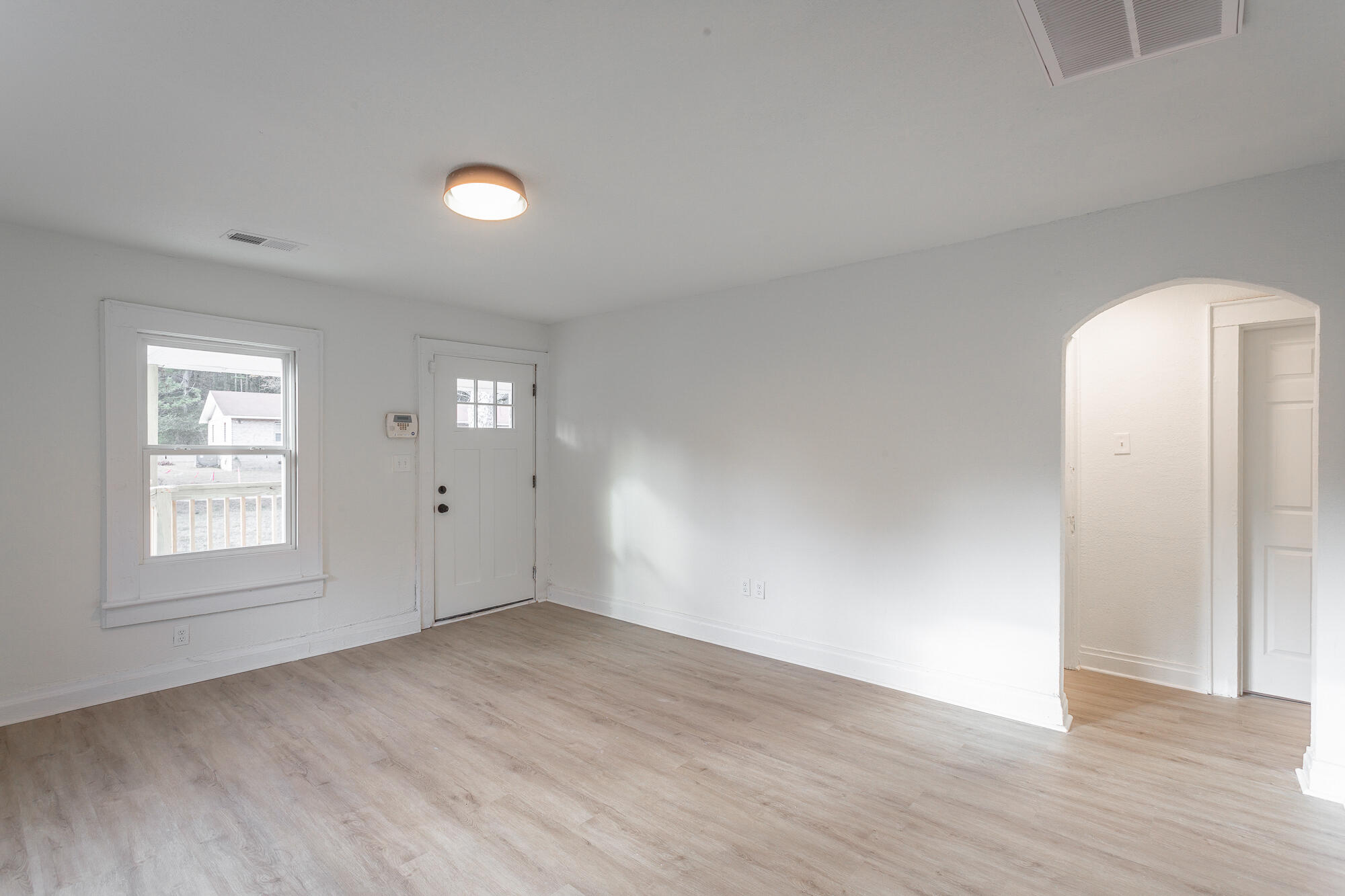 2124 Tunnel Blvd