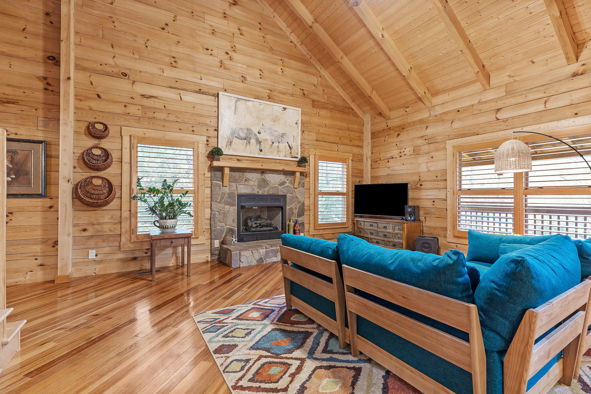 596 Hamil Hollow Road