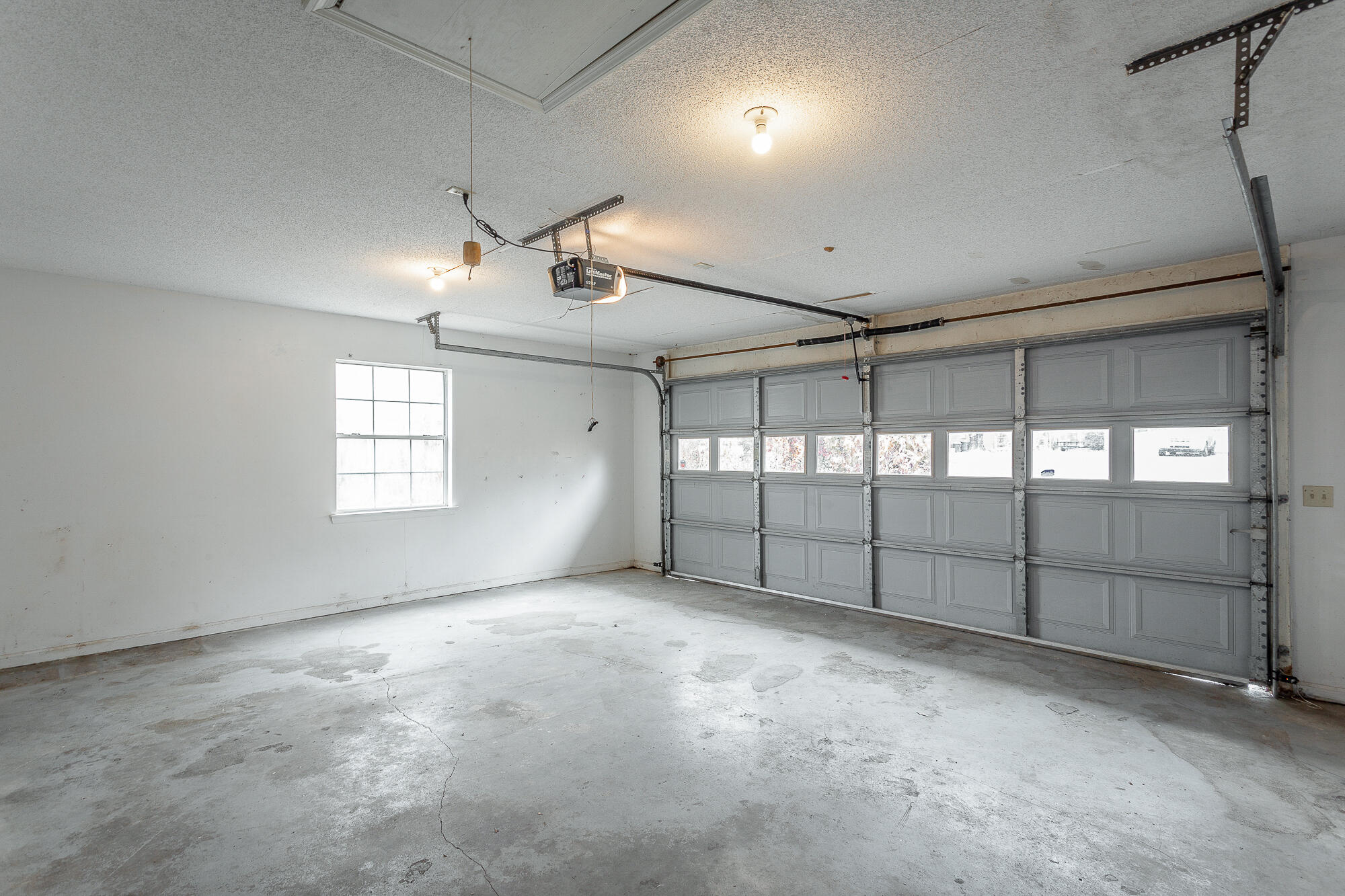 126 Mundy Drive