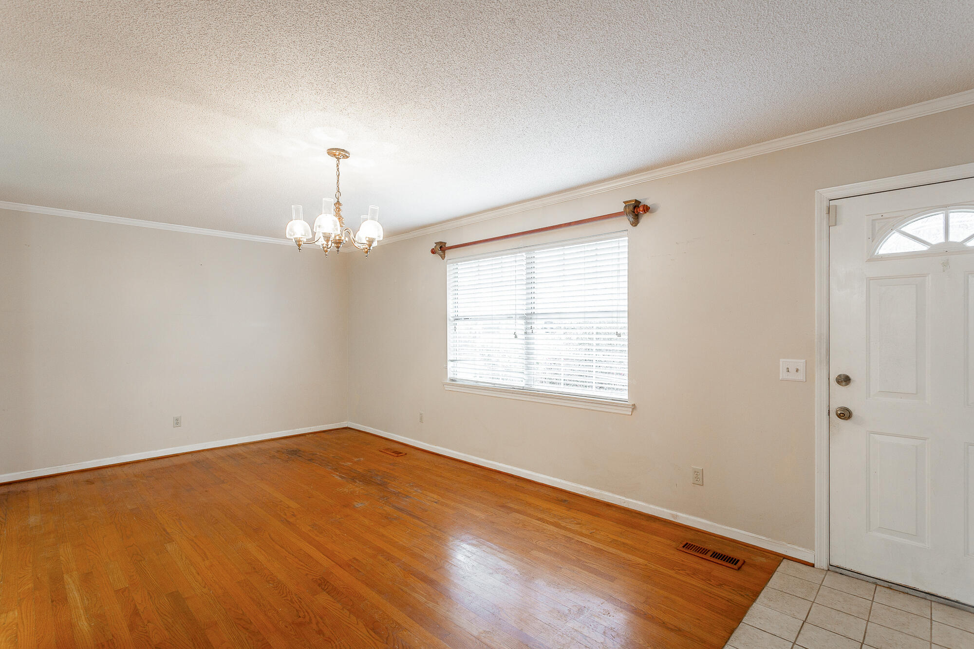 126 Mundy Drive