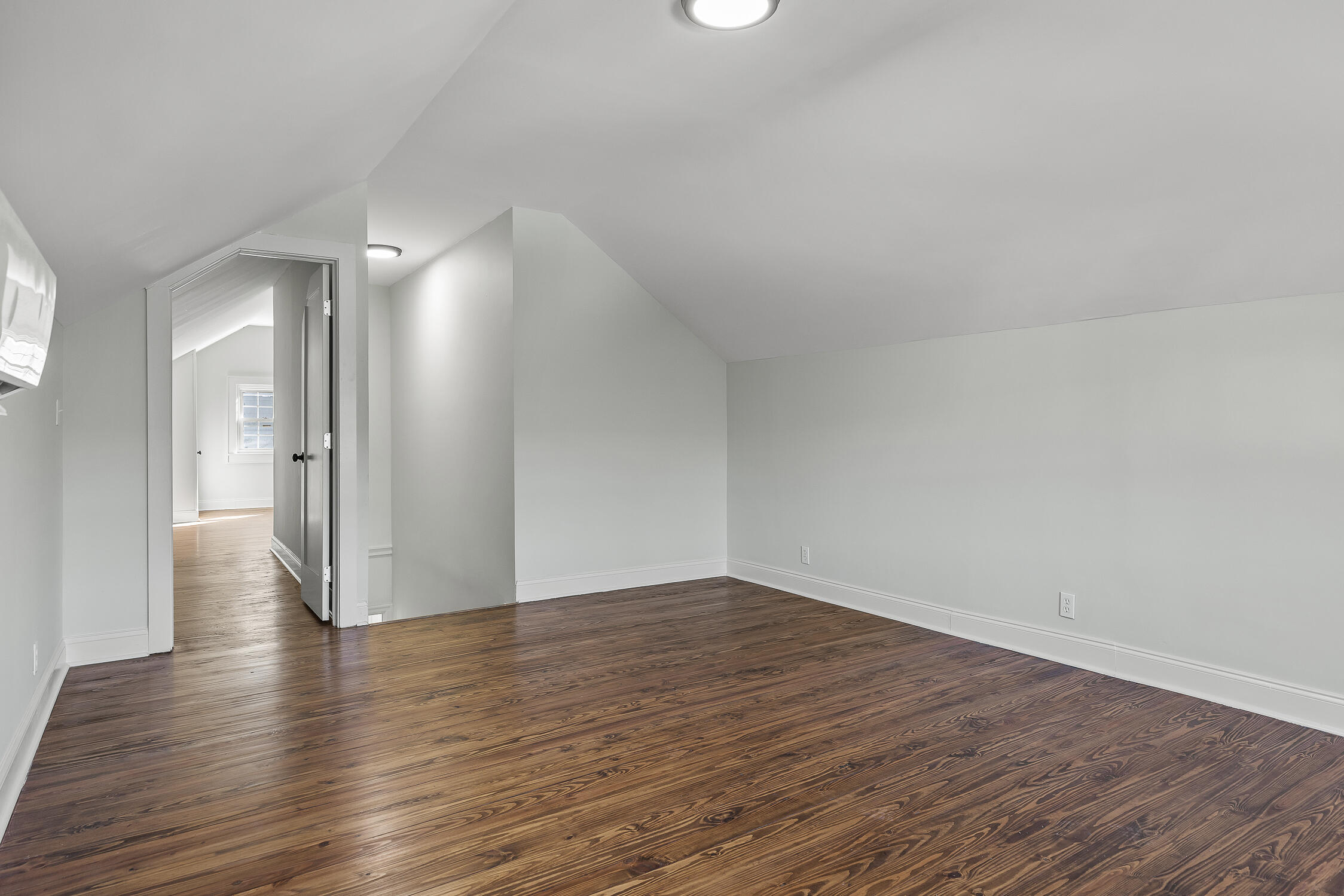 207 Forsythe Street