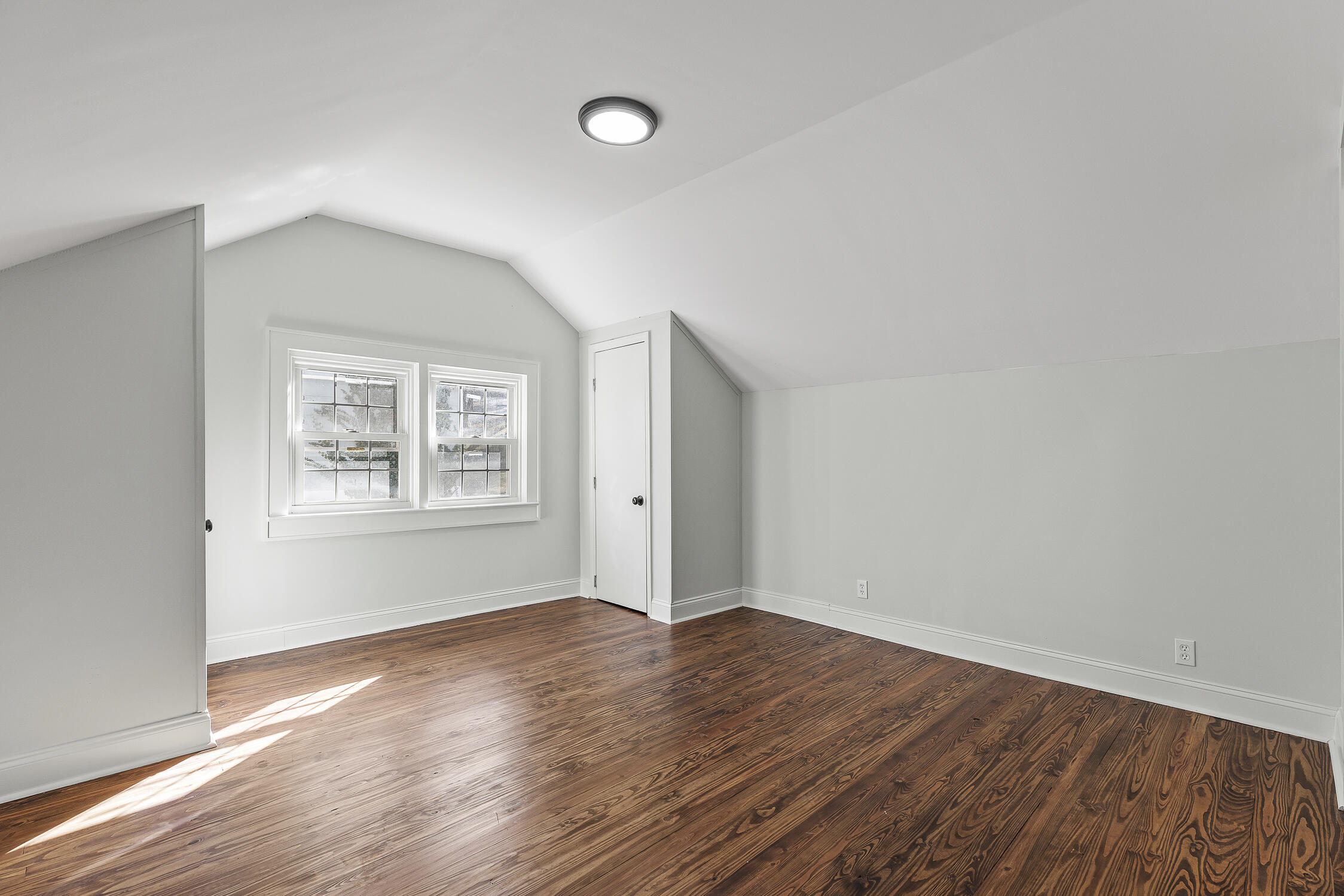 207 Forsythe Street
