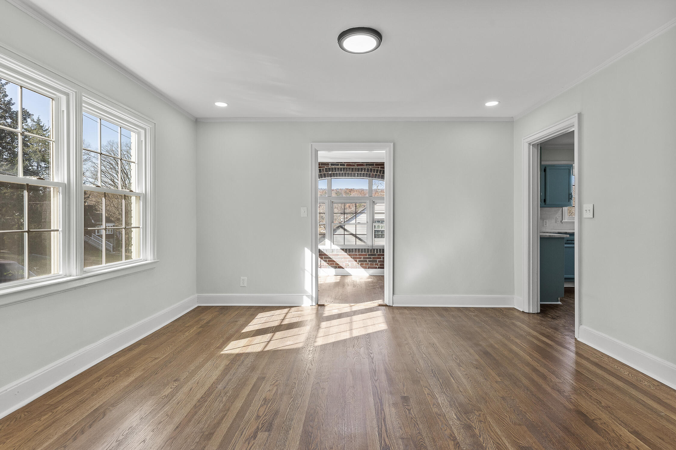 207 Forsythe Street