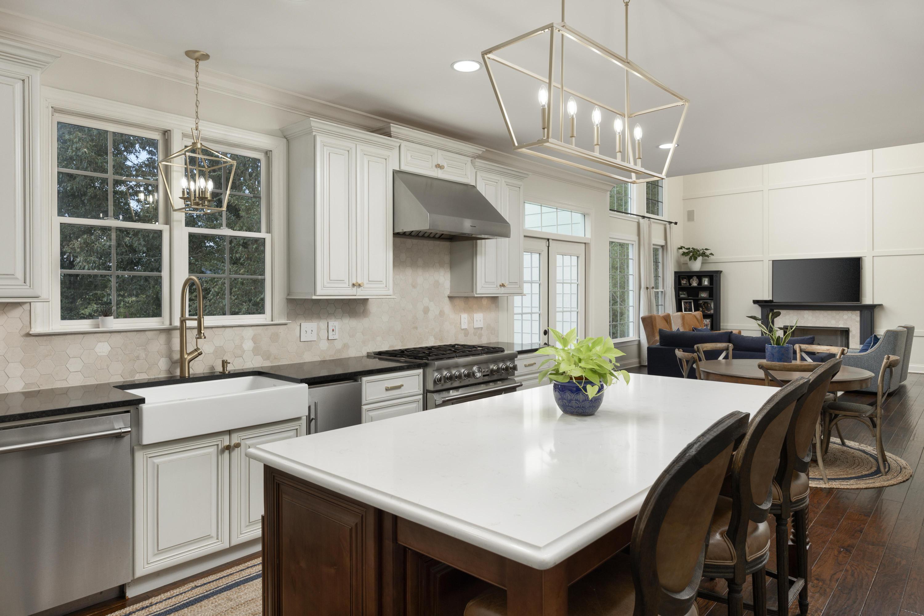 9337 Windrose Circle