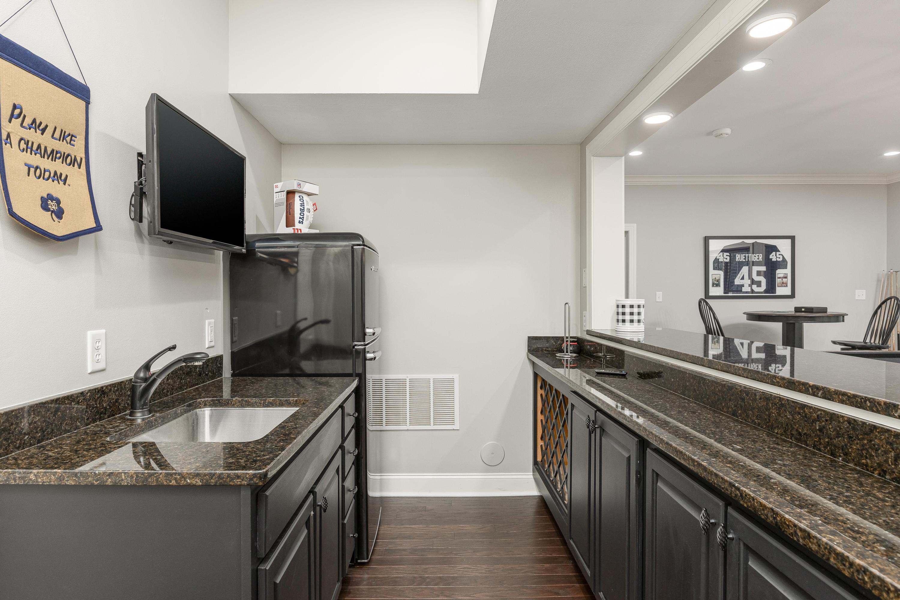 9337 Windrose Circle